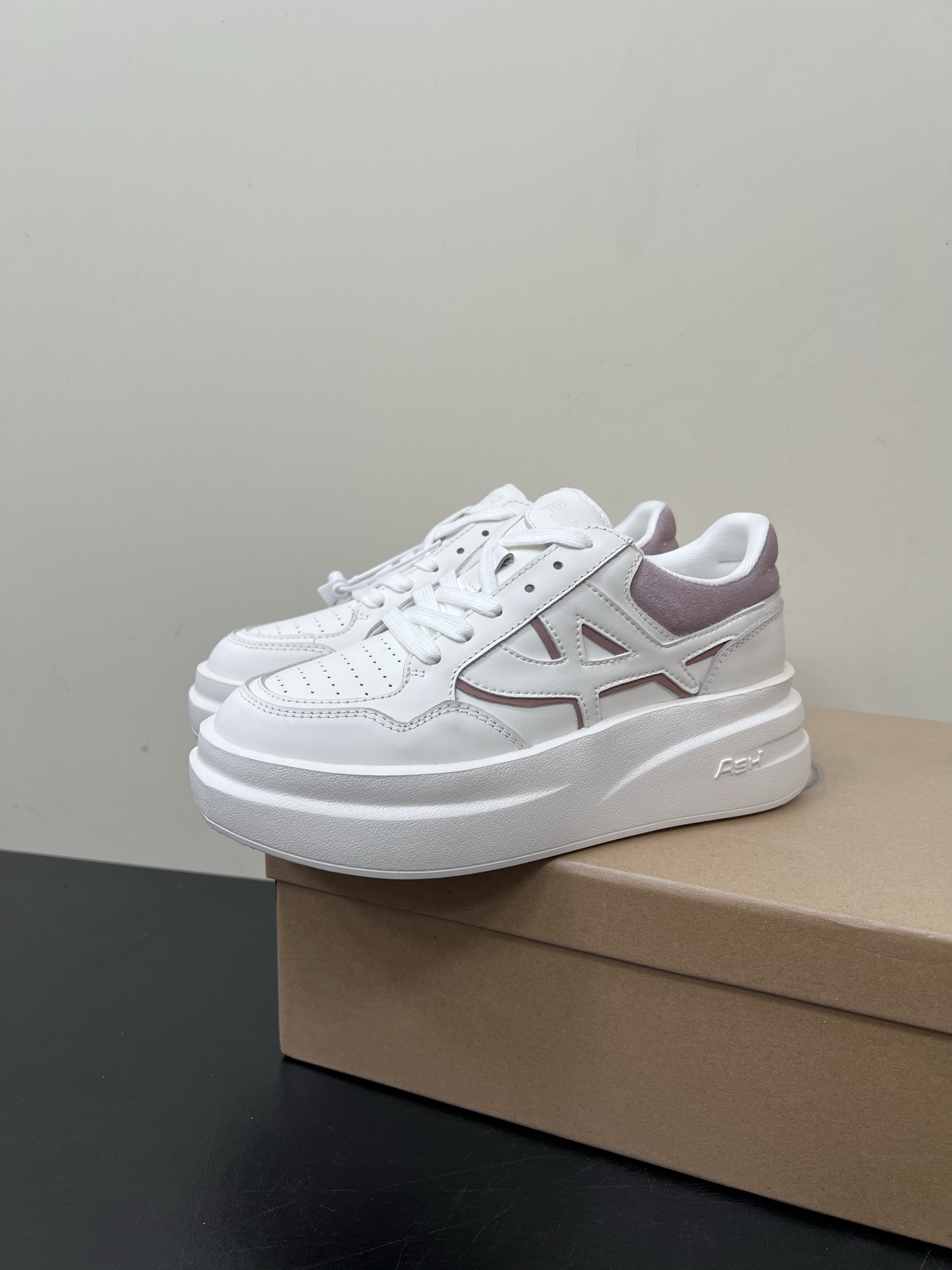 New Girls’ Recreational Shoes with Thick Soles for Comfort and Style - 图片 2