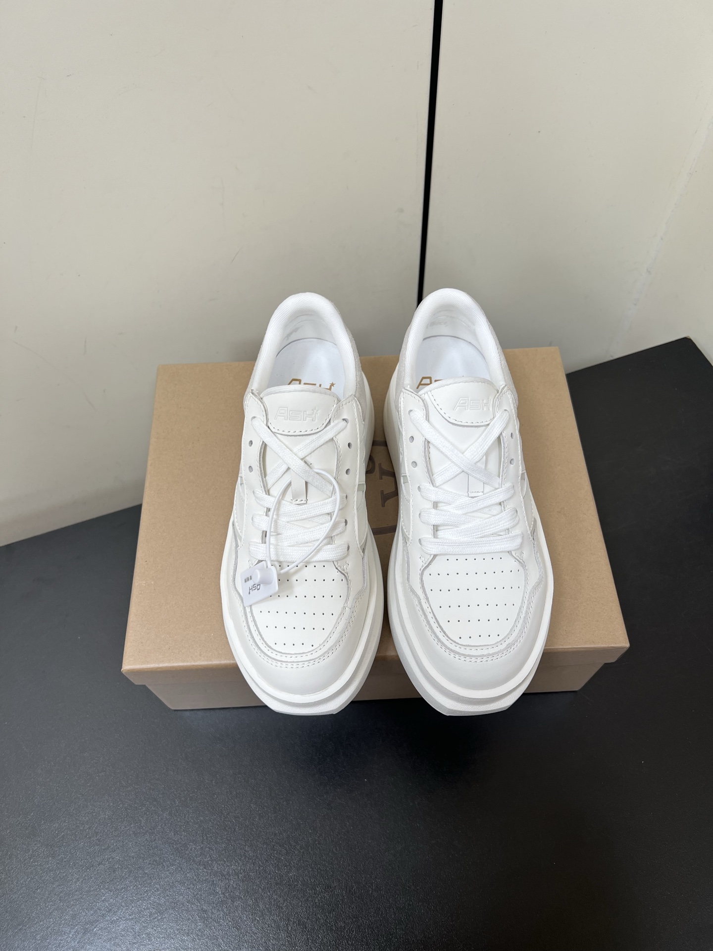Stylish Girls’ Recreational Shoes with Thick White Soles and Original Leather – Size 35-40 - 图片 9