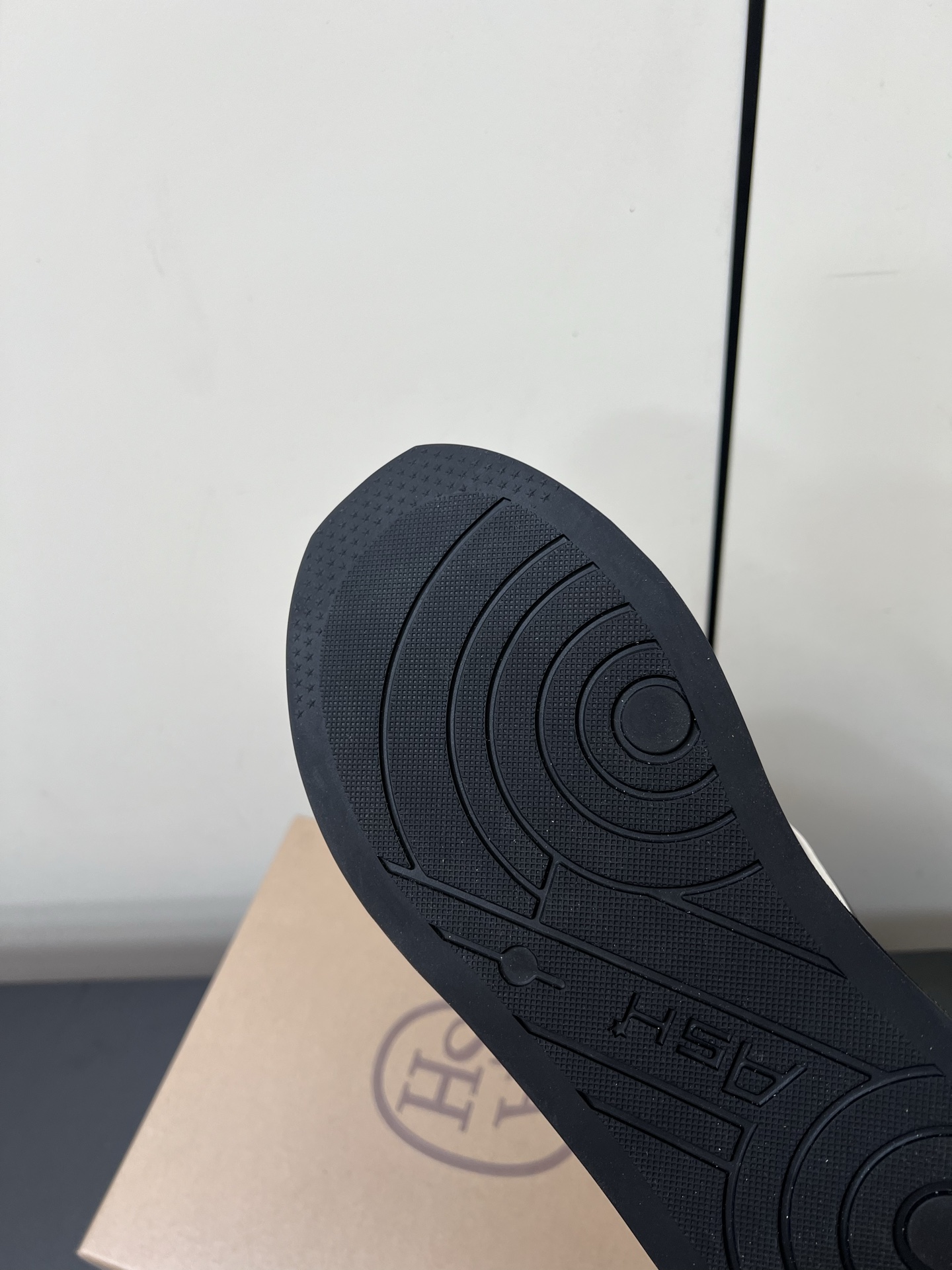 Thick Sole Recreational Shoes for Girls: Comfortable, Stylish, and Durable - 图片 8