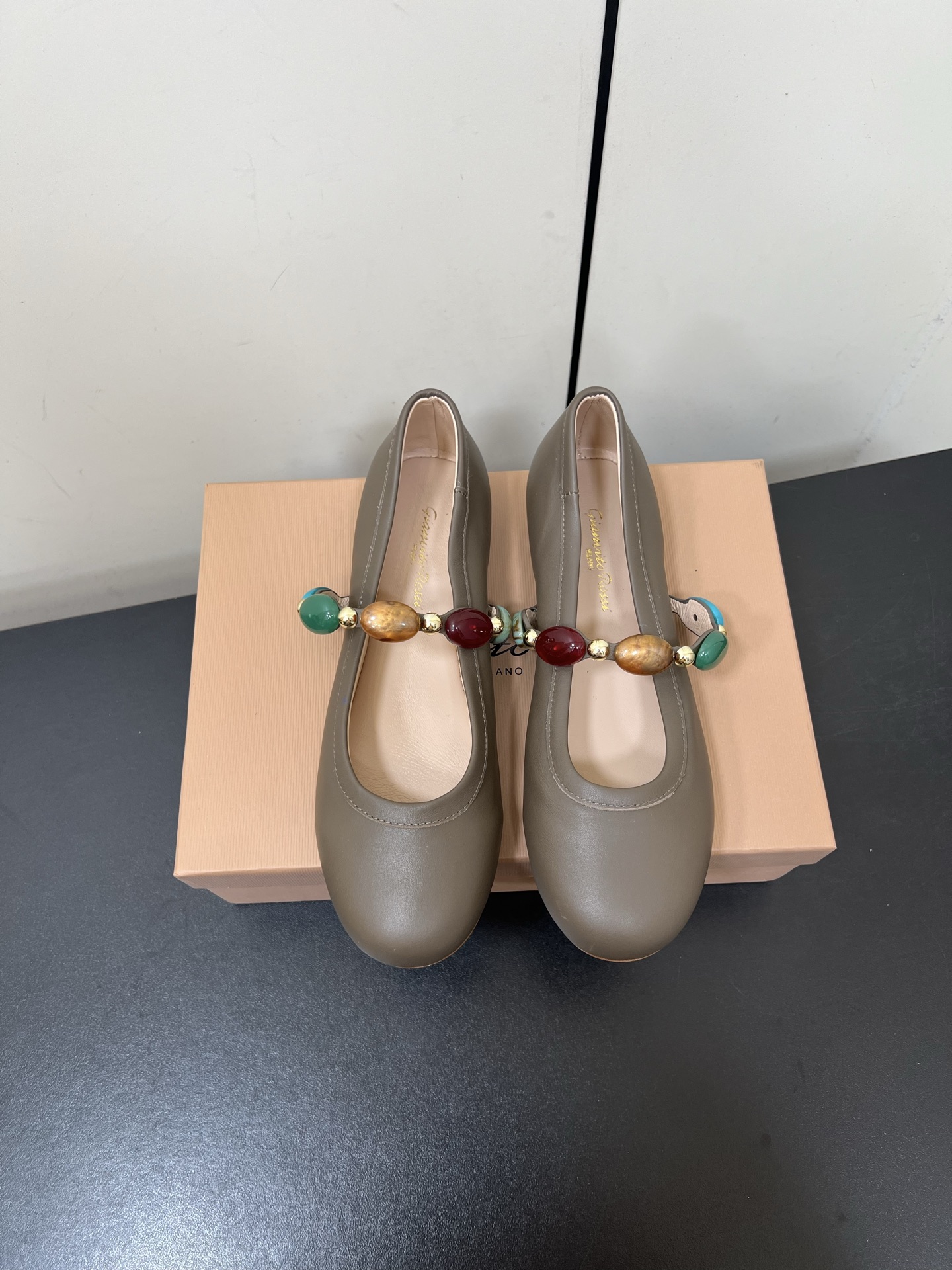 Giannito Rossi25s Spring/Summer Shoes: Comfortable, Stylish, Italian Quality, Various Colors, Limited Sizes. - 图片 1