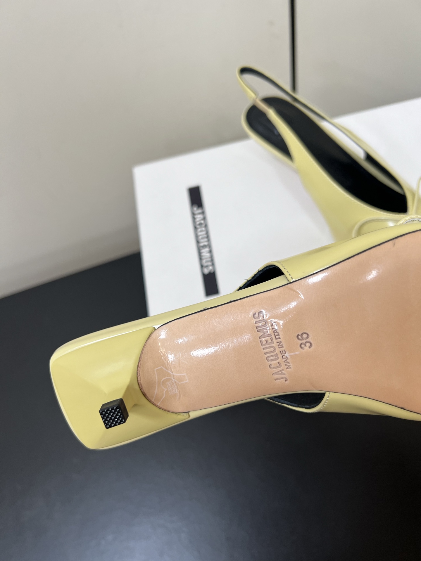 Fashionable Jacquemus Pointy Kitten Heels in Small Crowds, Custom-Made with Cow and Sheep Skin - 图片 8