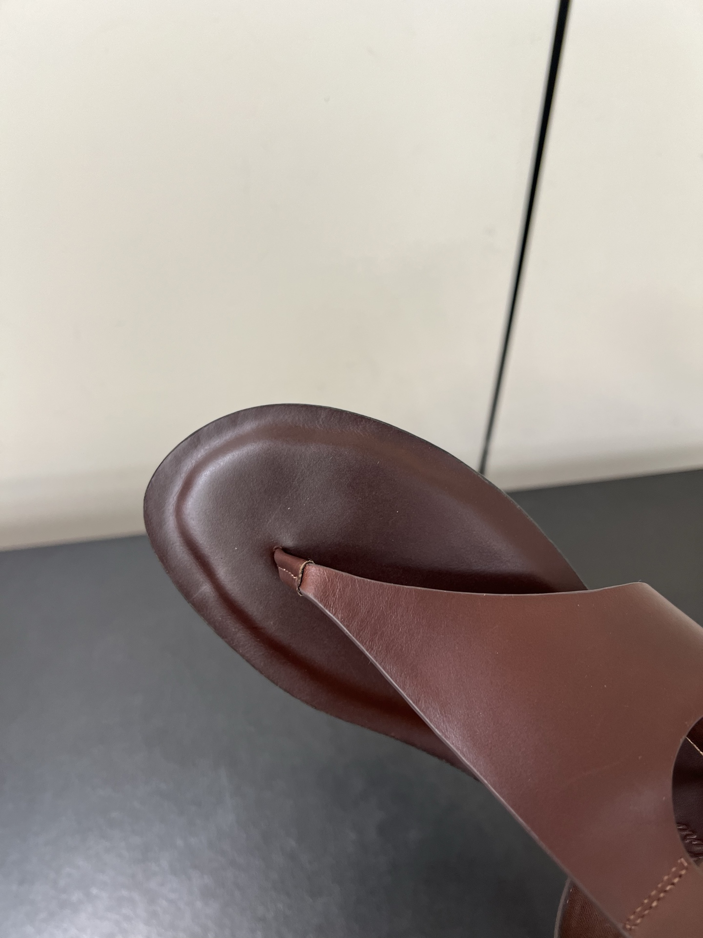 Durable and Stylish P 700 Loro Piana Sandals for Sale in Various Sizes - 图片 6