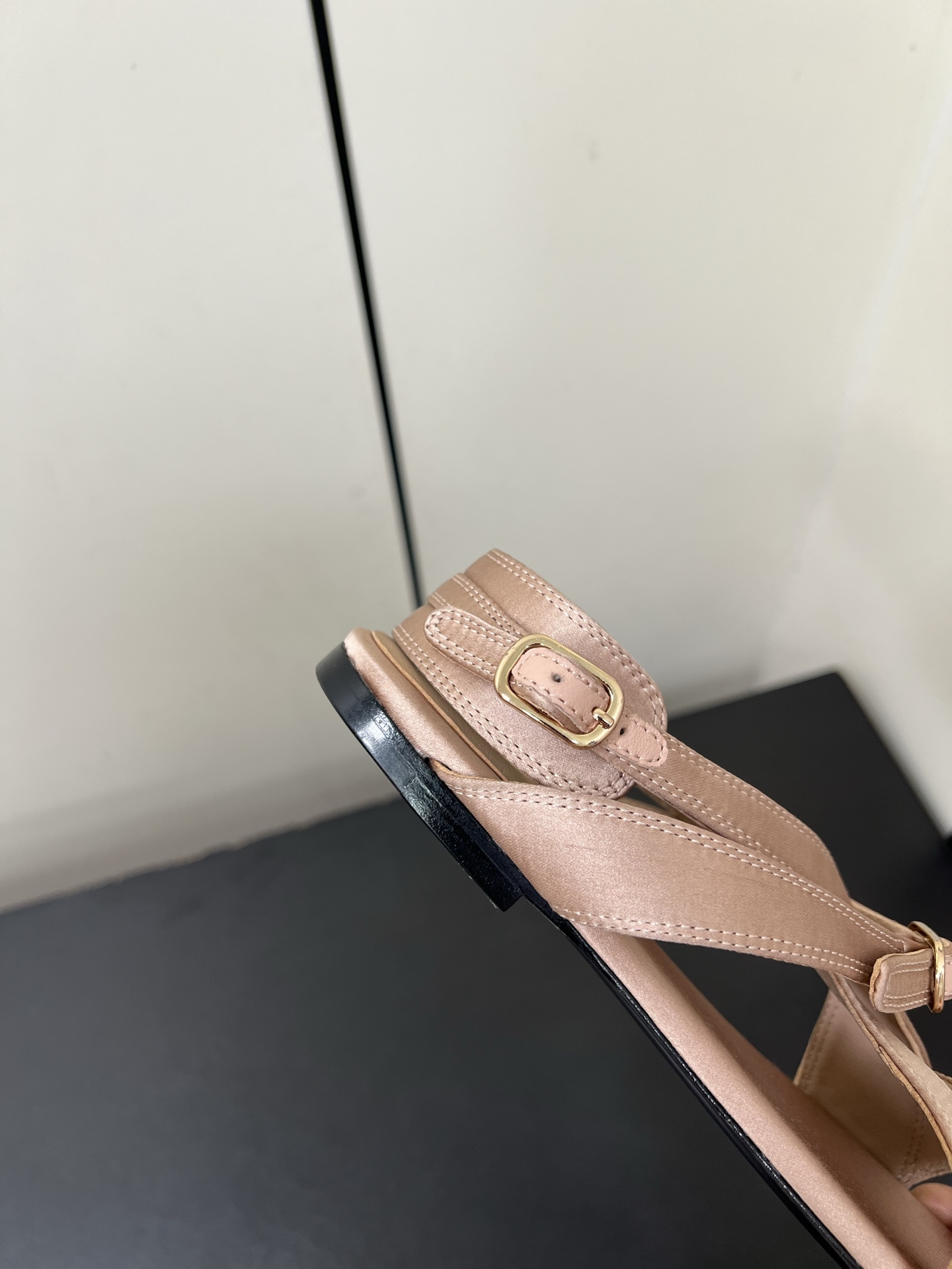 Luxury Italian Shoes by Loro Piana: Durable, Stylish, Imported Materials. - 图片 8