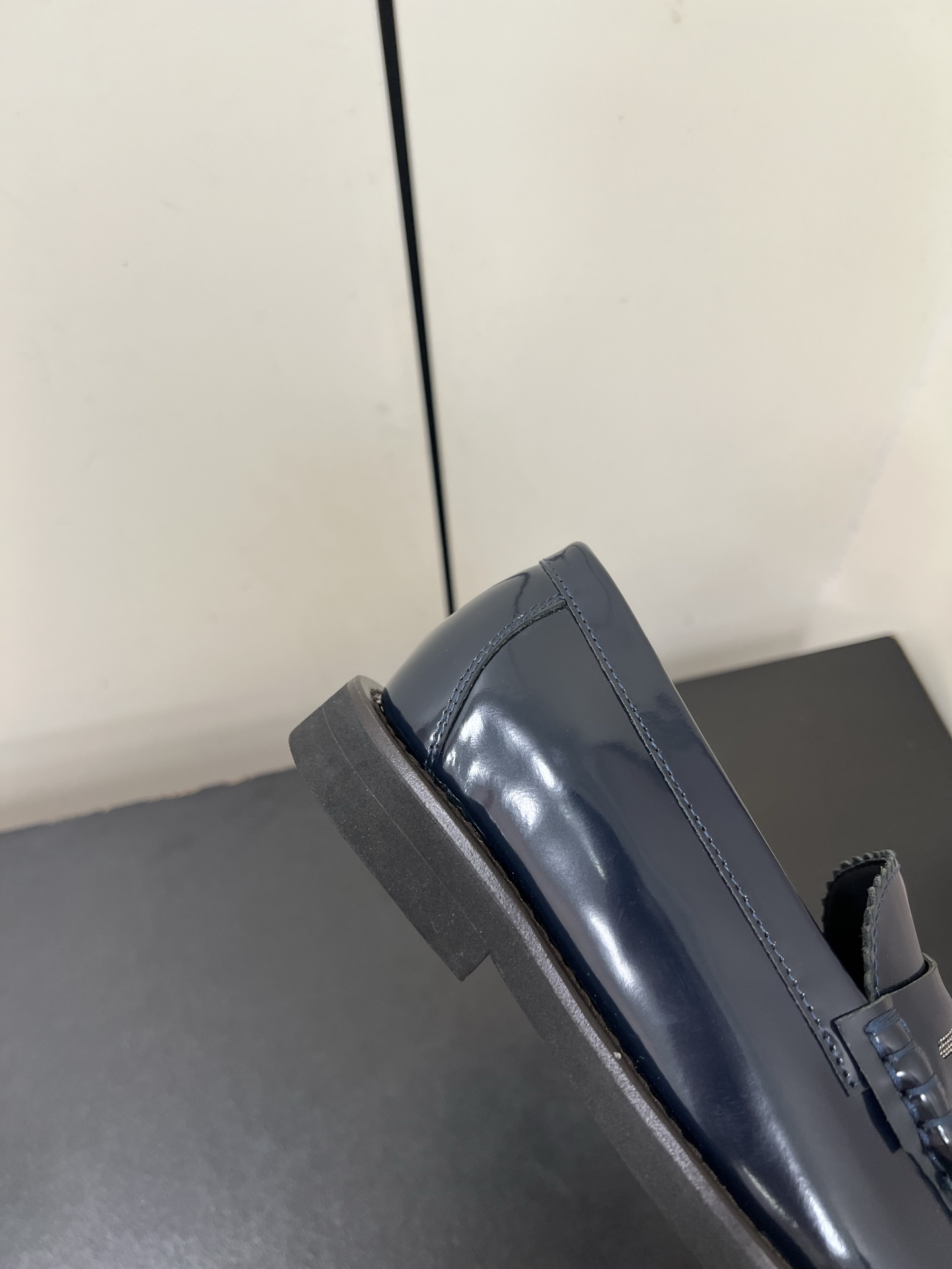 “Review: Brunello Cucinelli’s BC Classic Recreational Shoes – Stylish, Durable, and Comfortable” - 图片 8