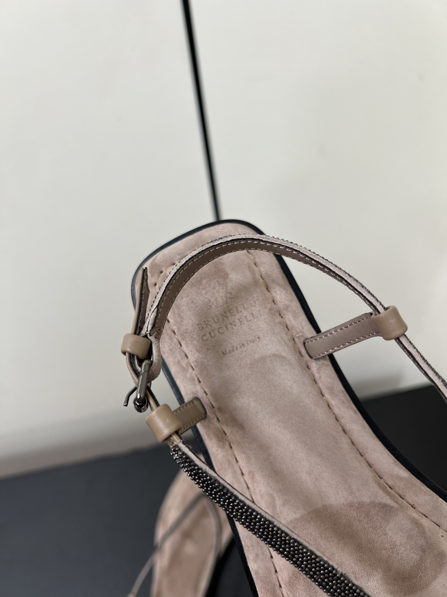 Luxurious Italian Sheepskin Sandal Slippers by Brunello Cucinelli - 图片 7