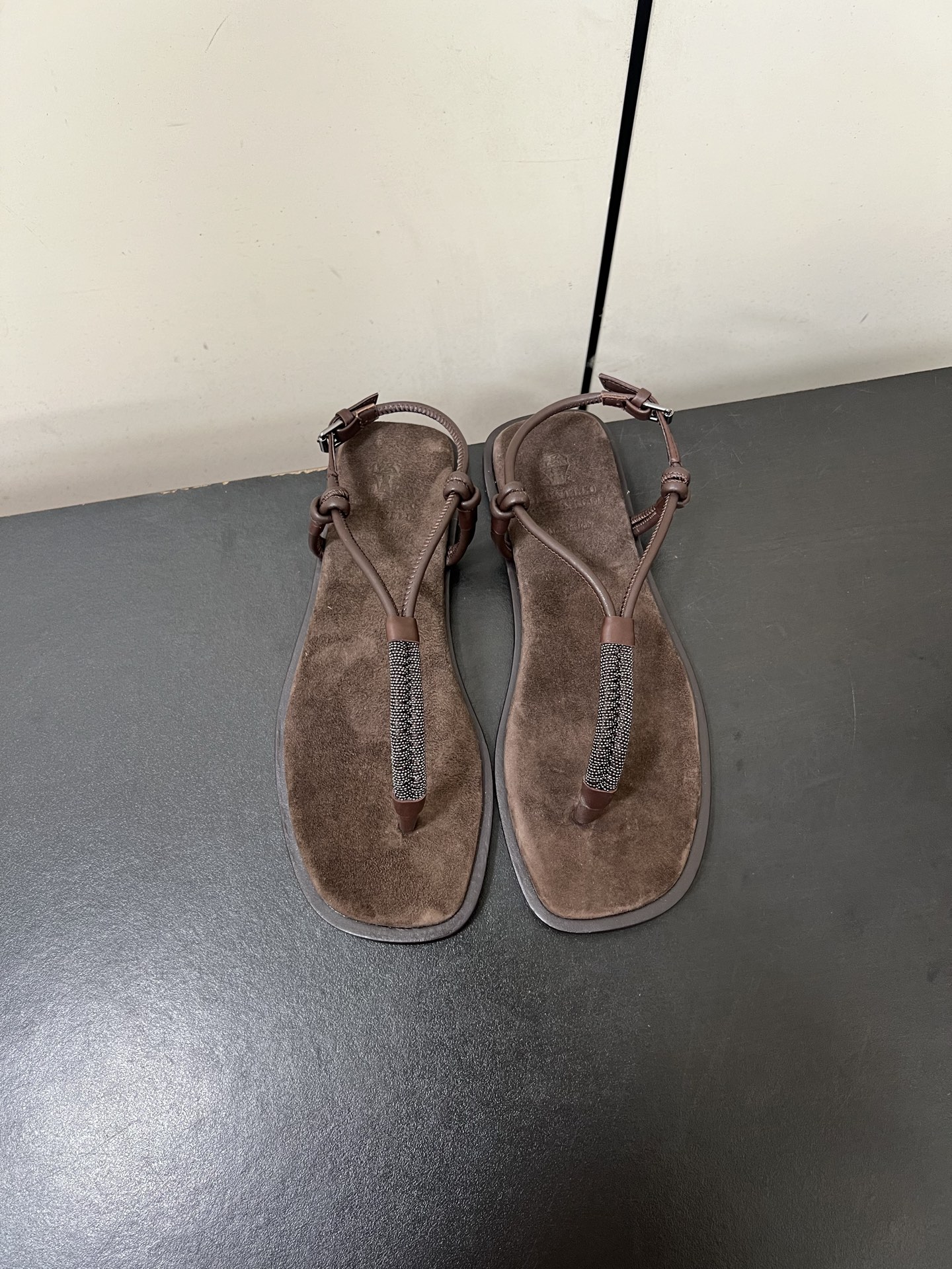 Luxury Italian Sandal Slippers by Brunello Cucinelli: Stylish Comfort for Every Occasion
