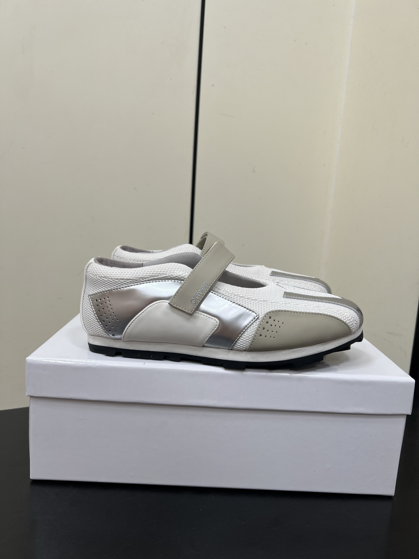 Review: P750 Offnen 25AW Mary Jane Sneakers with New Tundra Green Color - 图片 5
