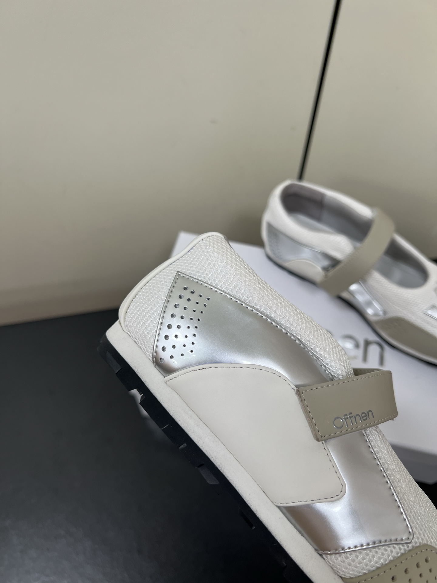Review: P750 Offnen 25AW Mary Jane Sneakers with New Tundra Green Color - 图片 8