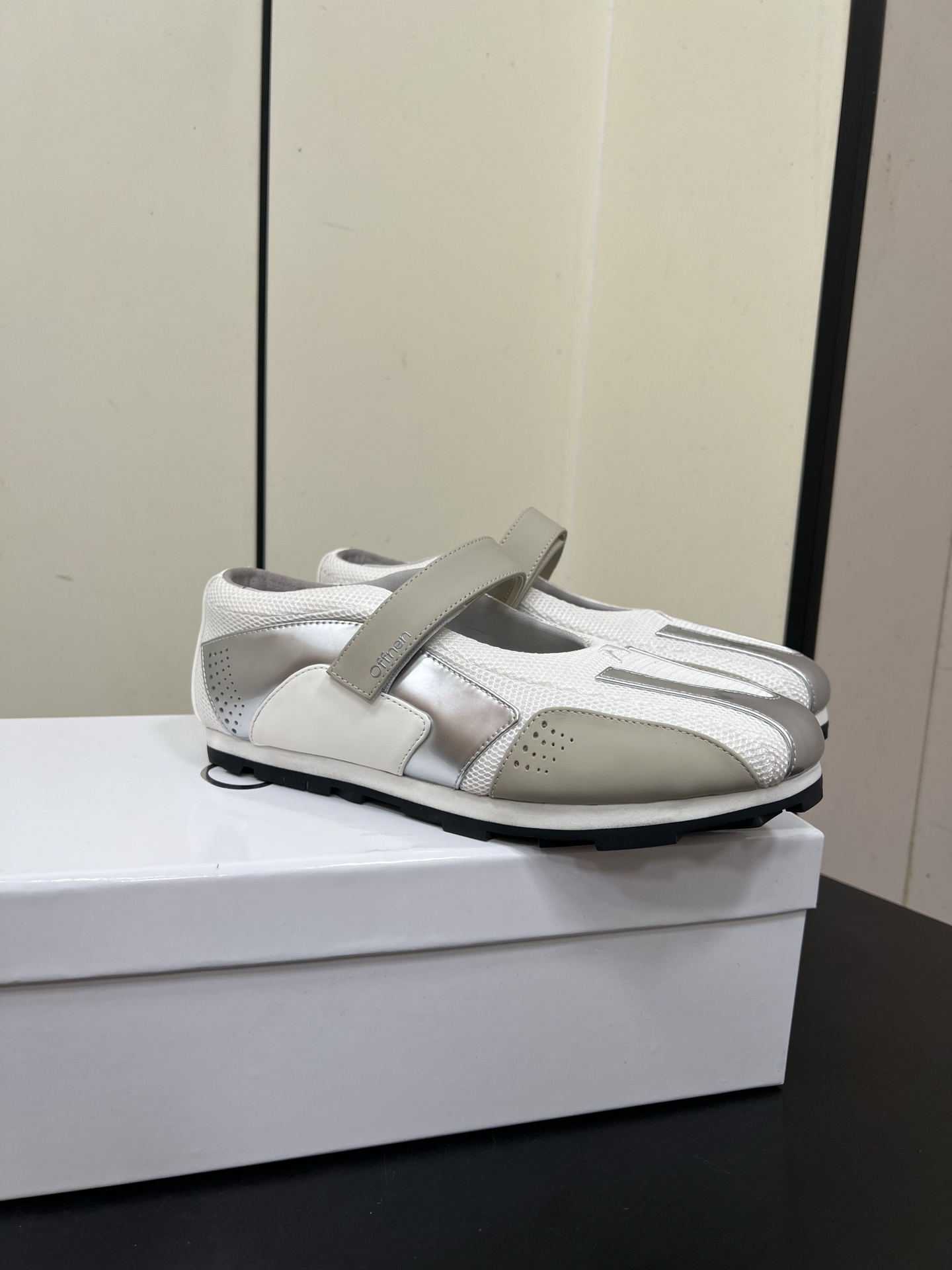 Review: P750 Offnen 25AW Mary Jane Sneakers with New Tundra Green Color - 图片 3