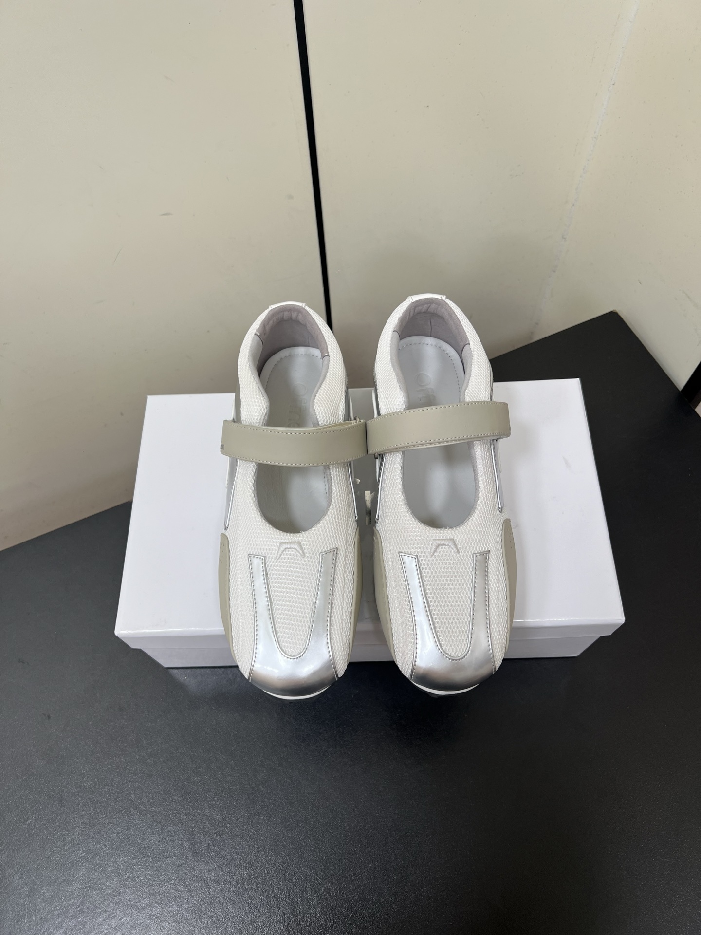 Review: P750 Offnen 25AW Mary Jane Sneakers with New Tundra Green Color - 图片 2