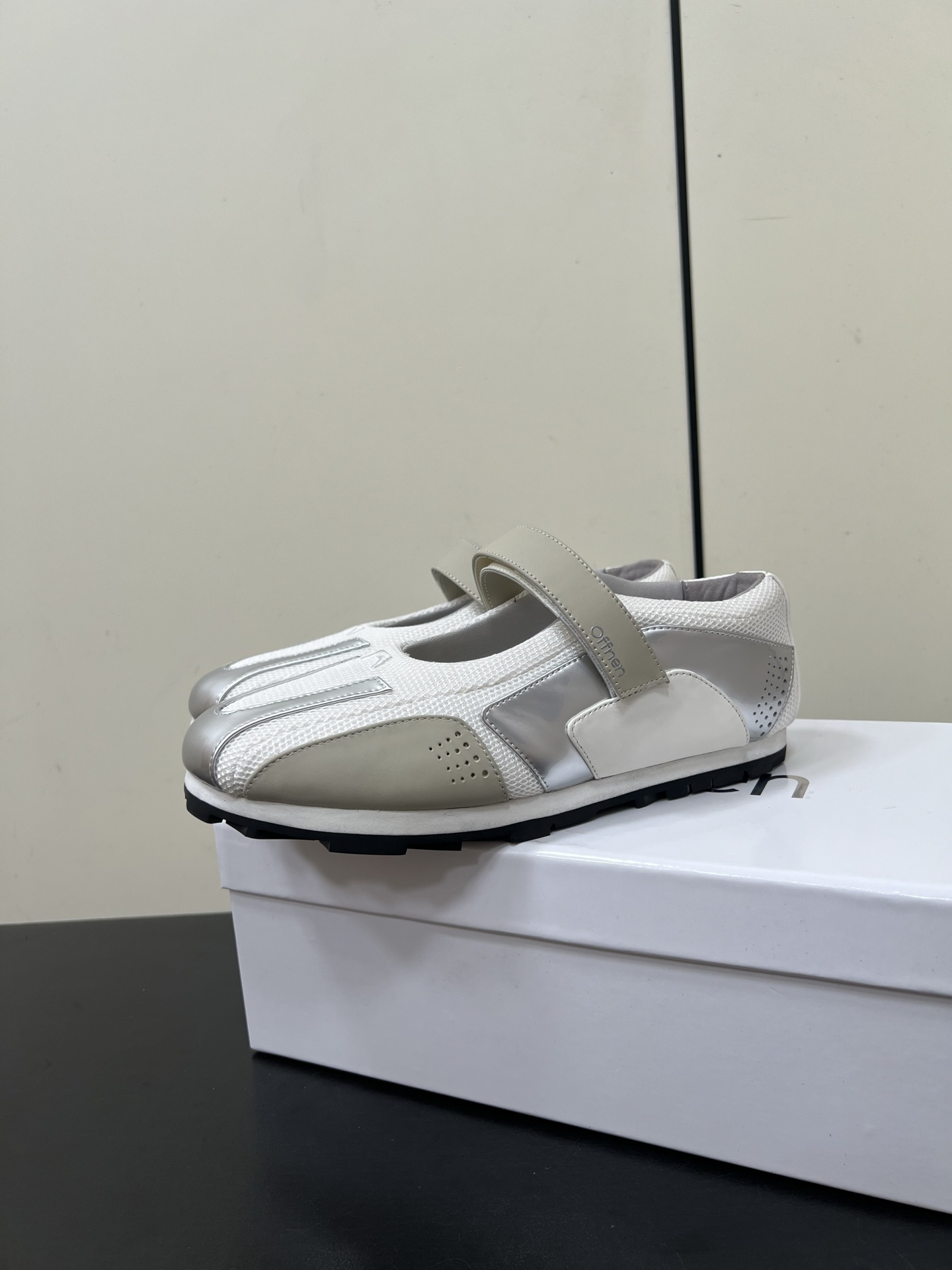 Review: P750 Offnen 25AW Mary Jane Sneakers with New Tundra Green Color - 图片 4