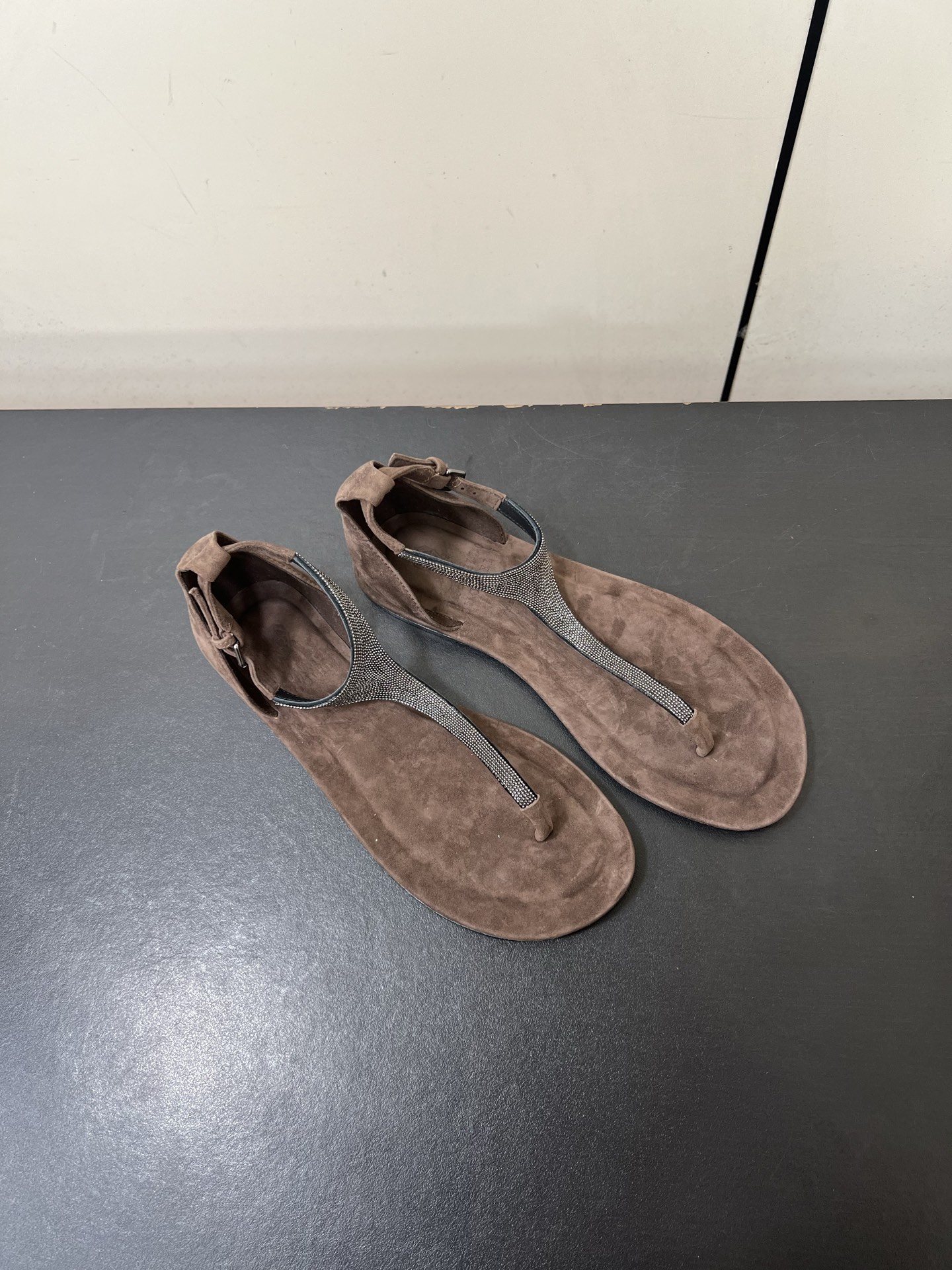 Brunello Cucinelli Women's BC Thong Sandals - Comfortable & Stylish 3 i1751806174690 9115 0 1