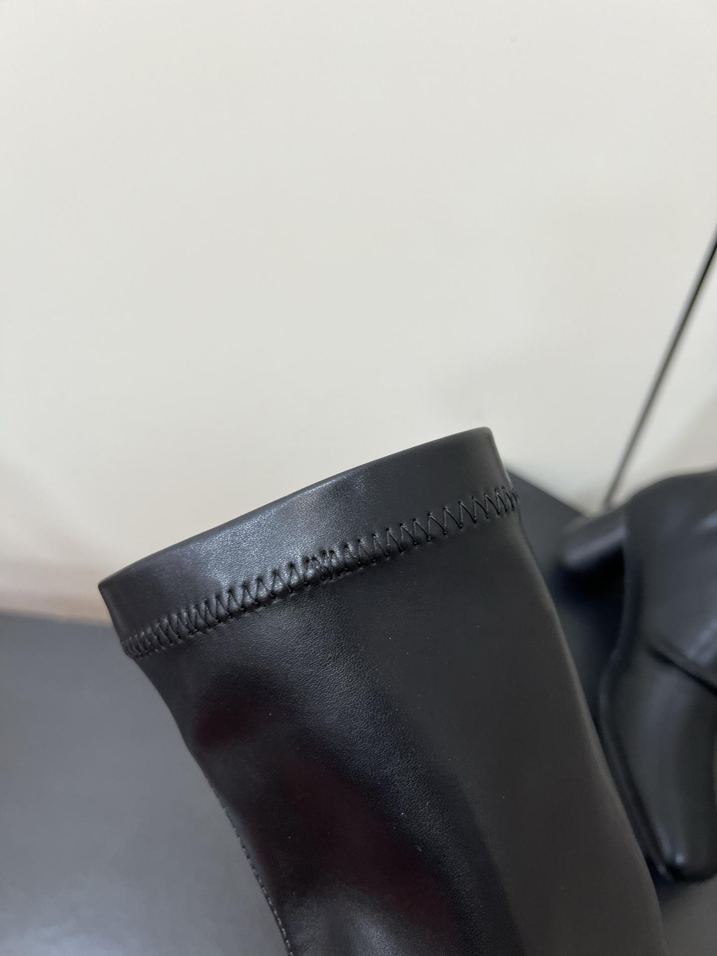 “Uma Wang Retro Ballet Boots: Rare, Comfortable, Strong, Imported PU, Size #35-40” - 图片 8