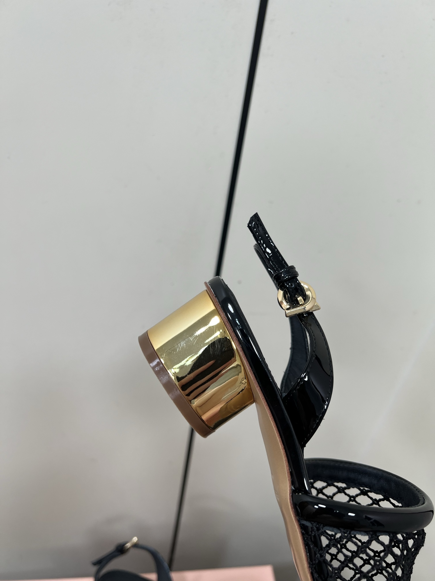 Ferragamo 25AW Net Metal Heel Sandals: Fashionable, Comfortable, and Customizable Sizes - 图片 7