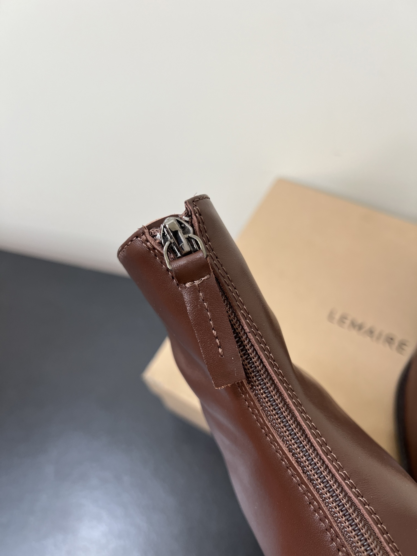 P912 Lemayre Small Crowd Boots: Simple, charming, practical. Imported calf skin, sheepskin lining, Italian leather soles. Sizes 35-40. - 图片 8