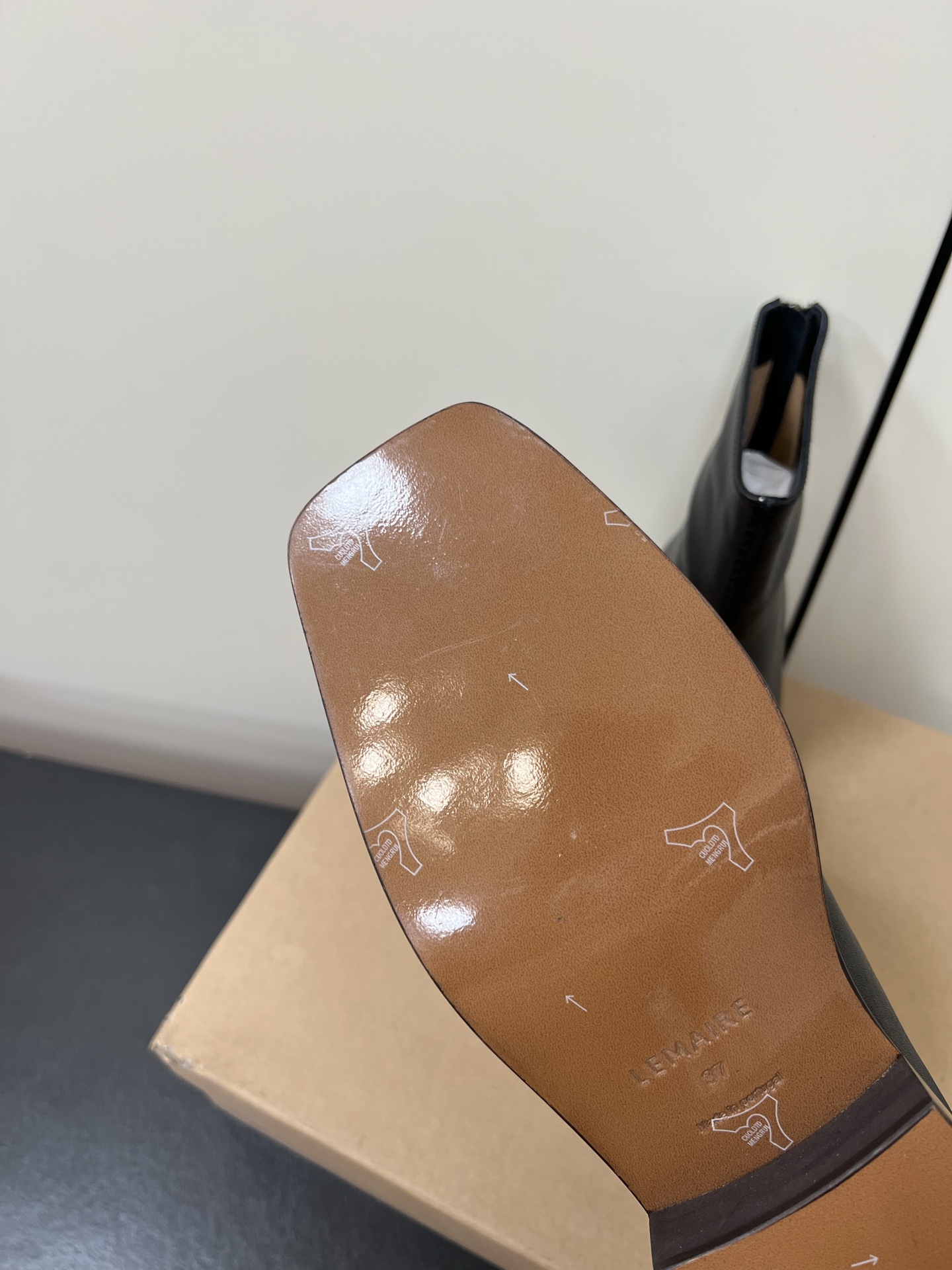 Fashion Review: Lemaire 24ss Winter Boots, simple, low-key, charming design in calf and sheepskin, Italian soles, sizes 35-40. - 图片 8
