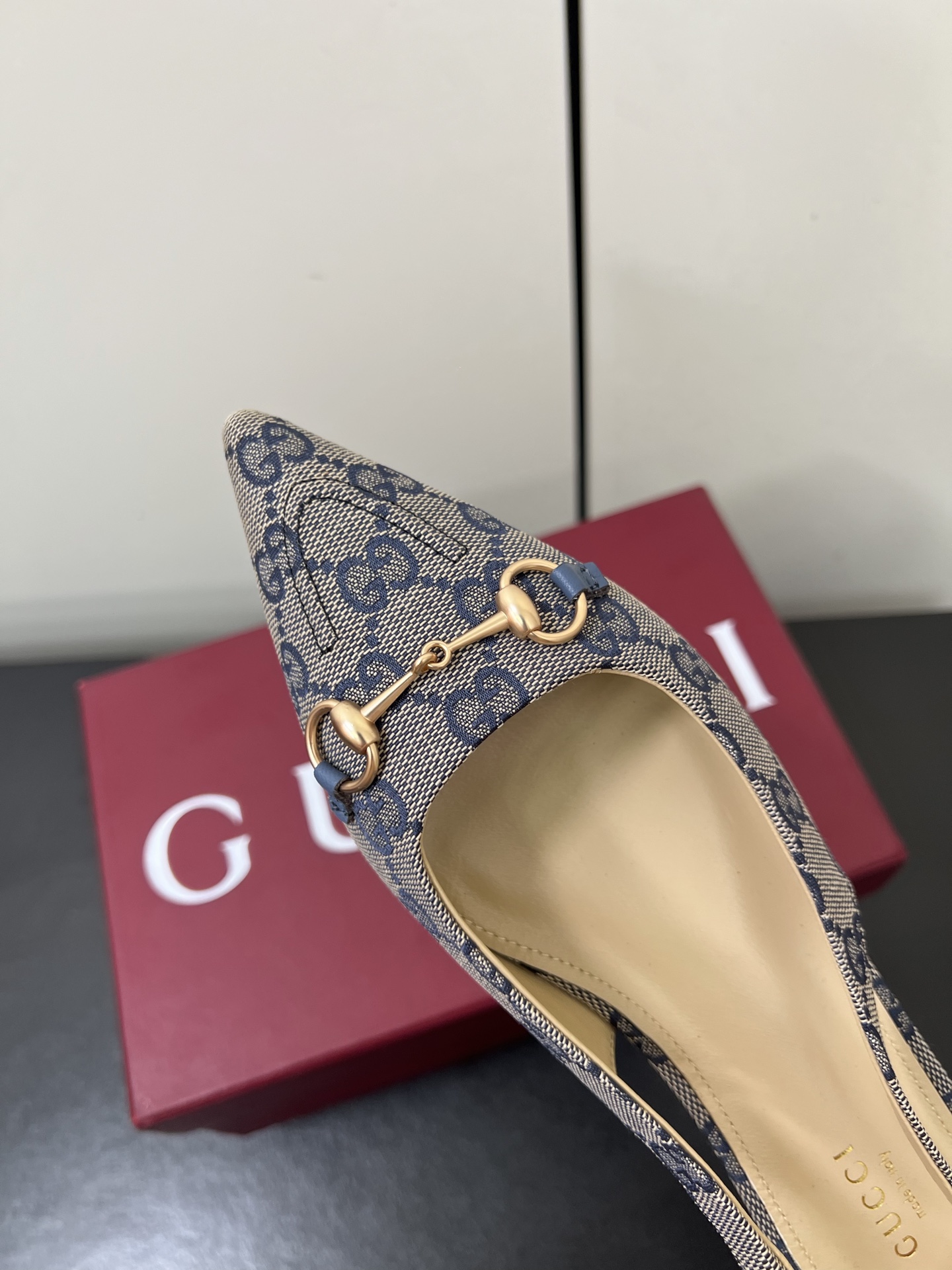 Gucci Women Shoes
