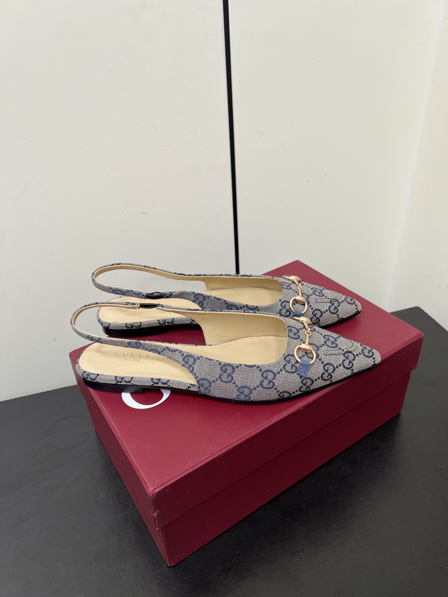 Gucci Women Shoes