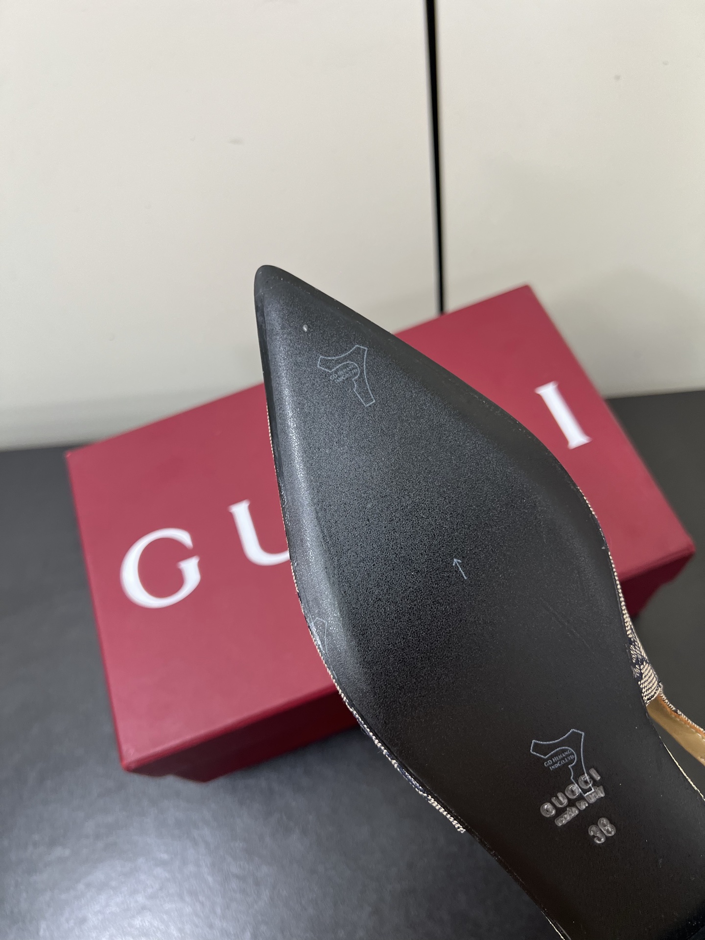 Gucci Women Shoes
