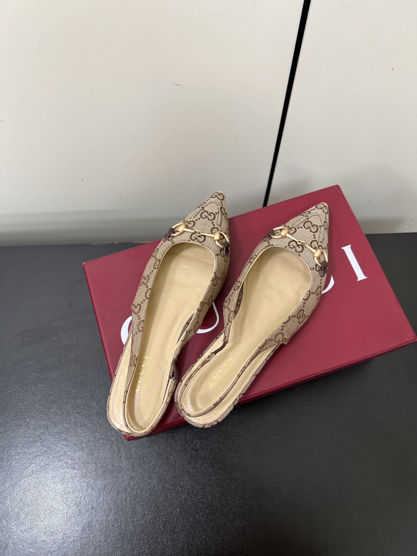 Gucci Women Shoes