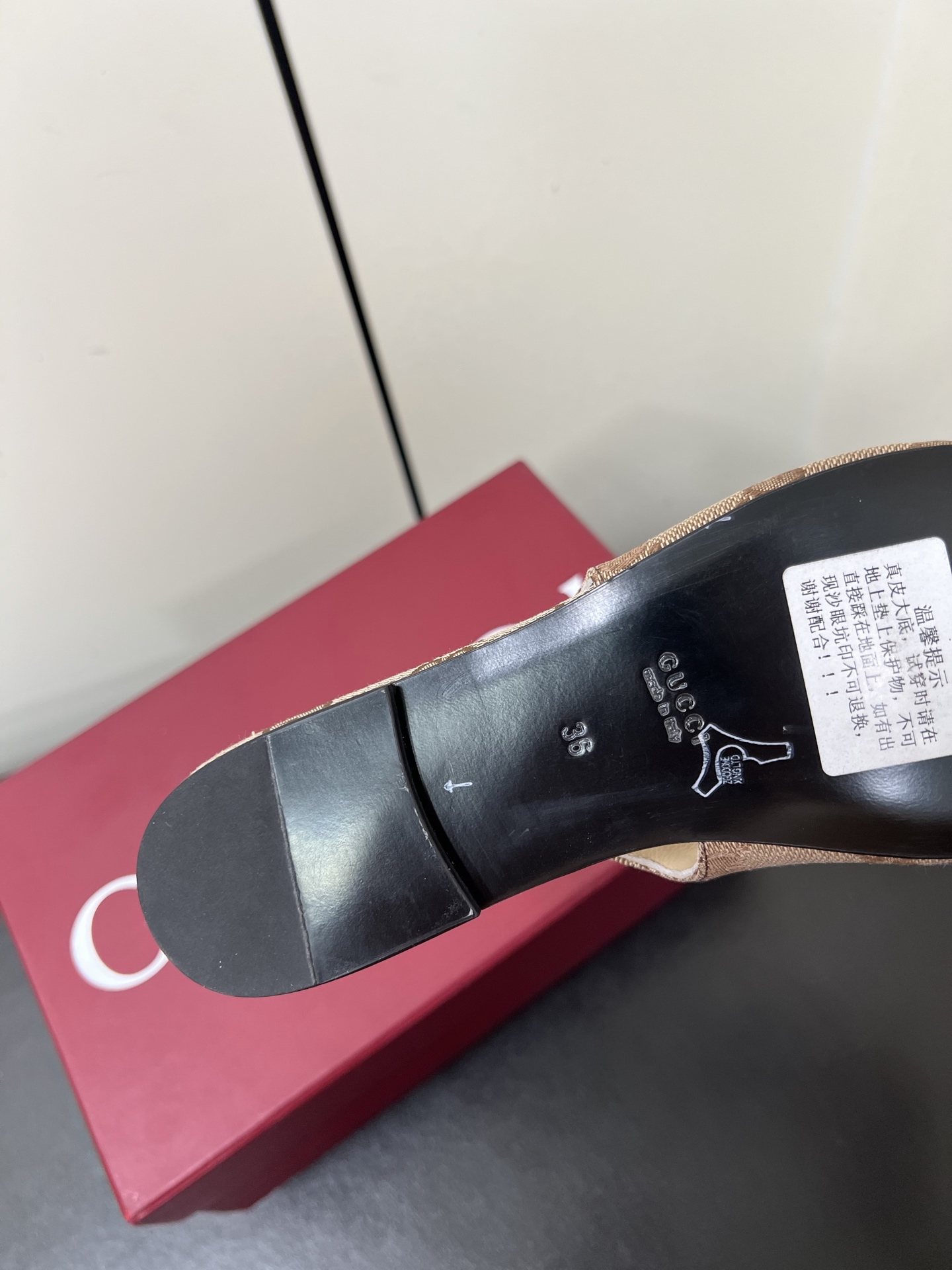 Gucci Women Shoes