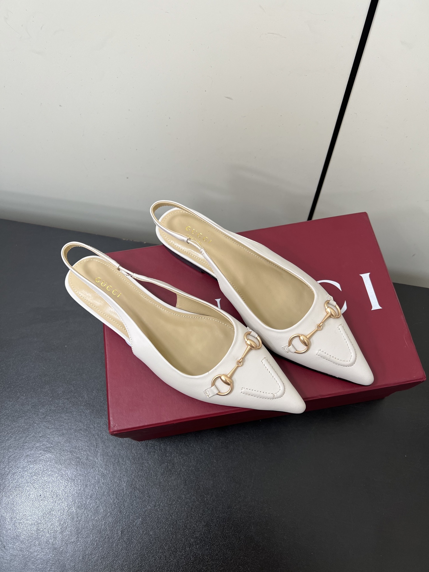 Gucci Women Shoes