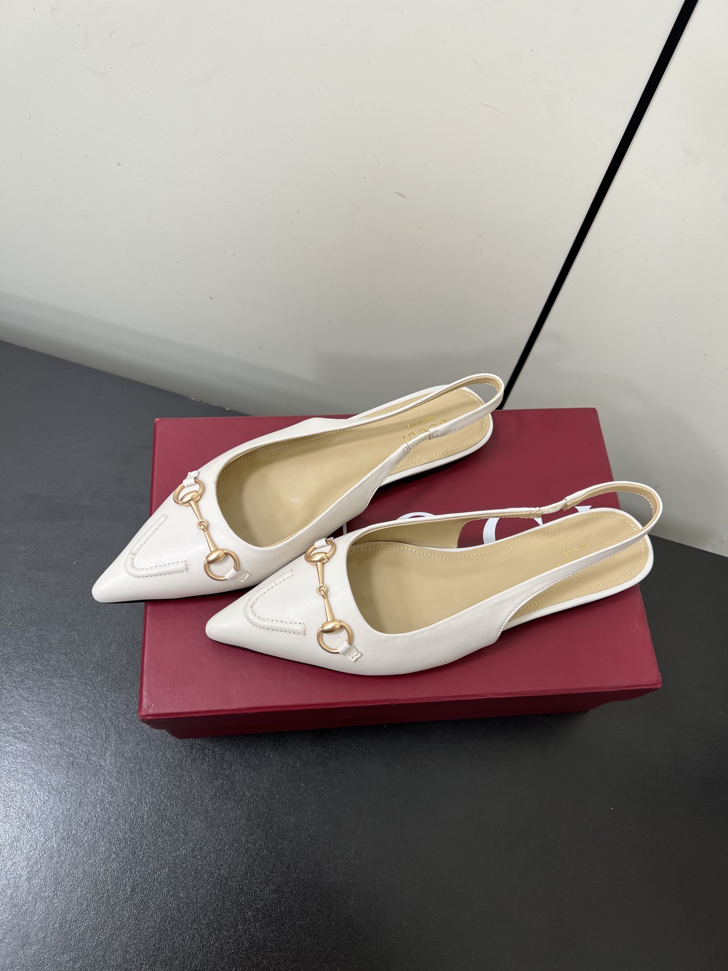 Gucci Women Shoes