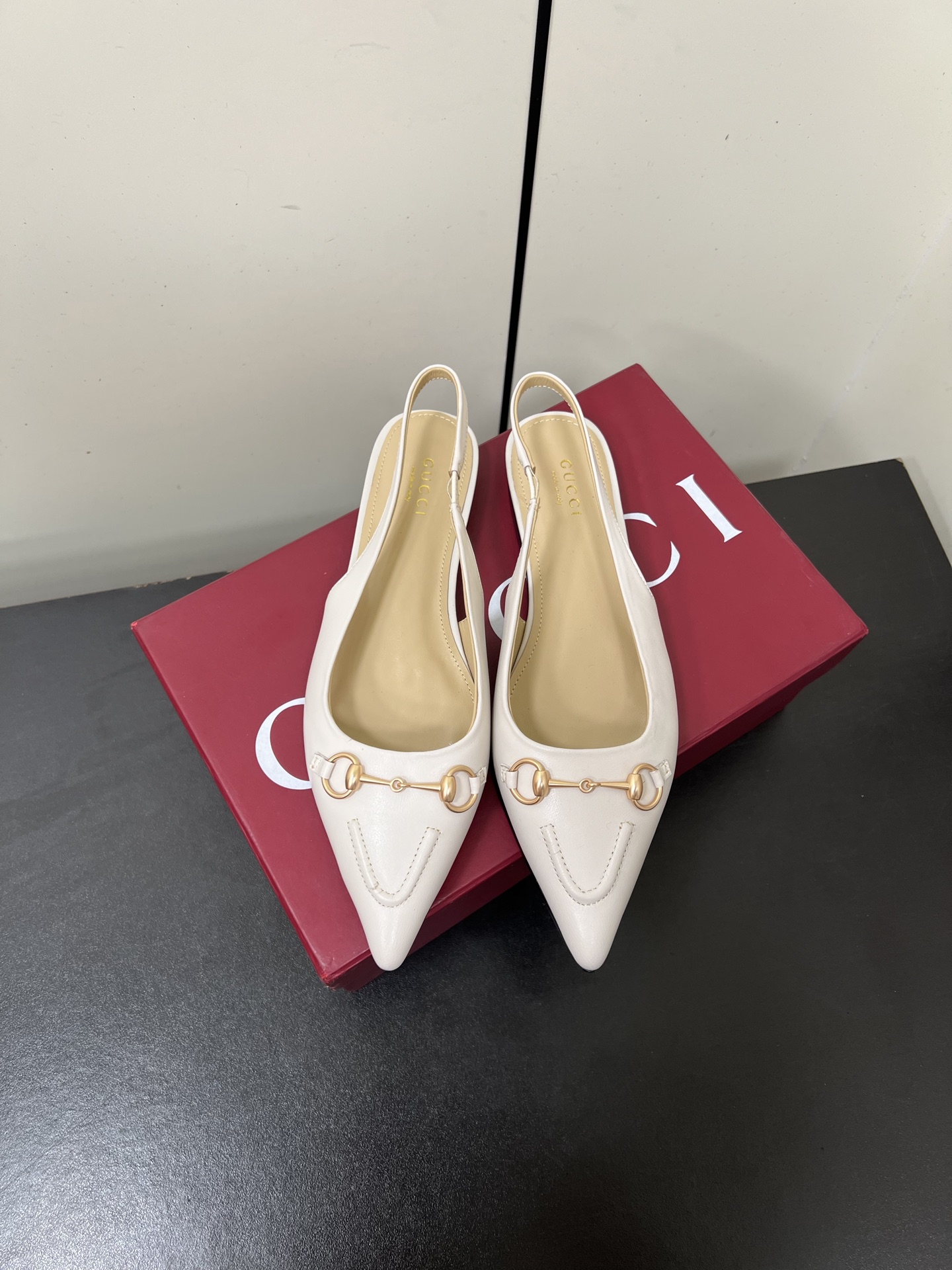 Gucci Women Shoes