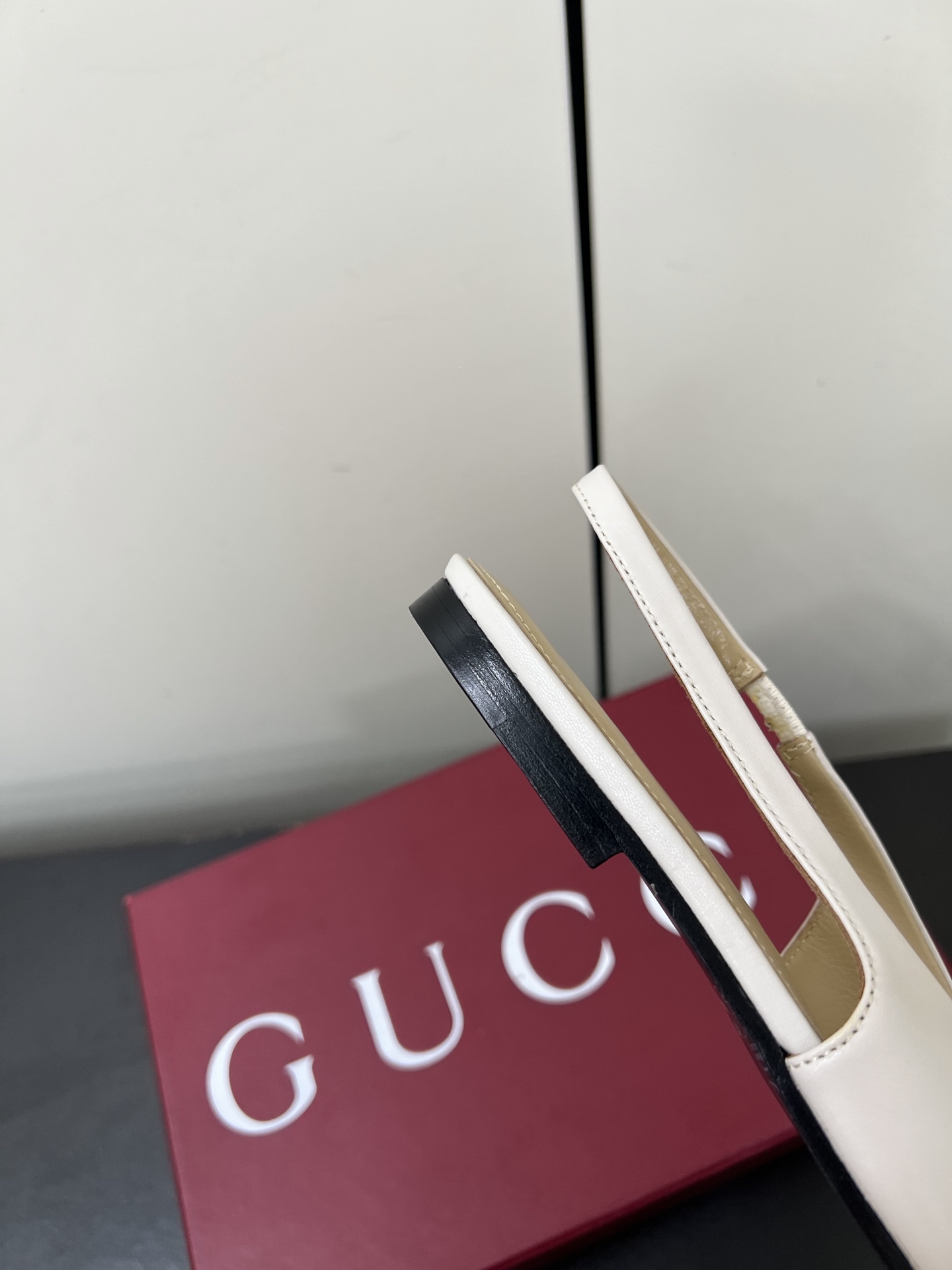 Gucci Women Shoes