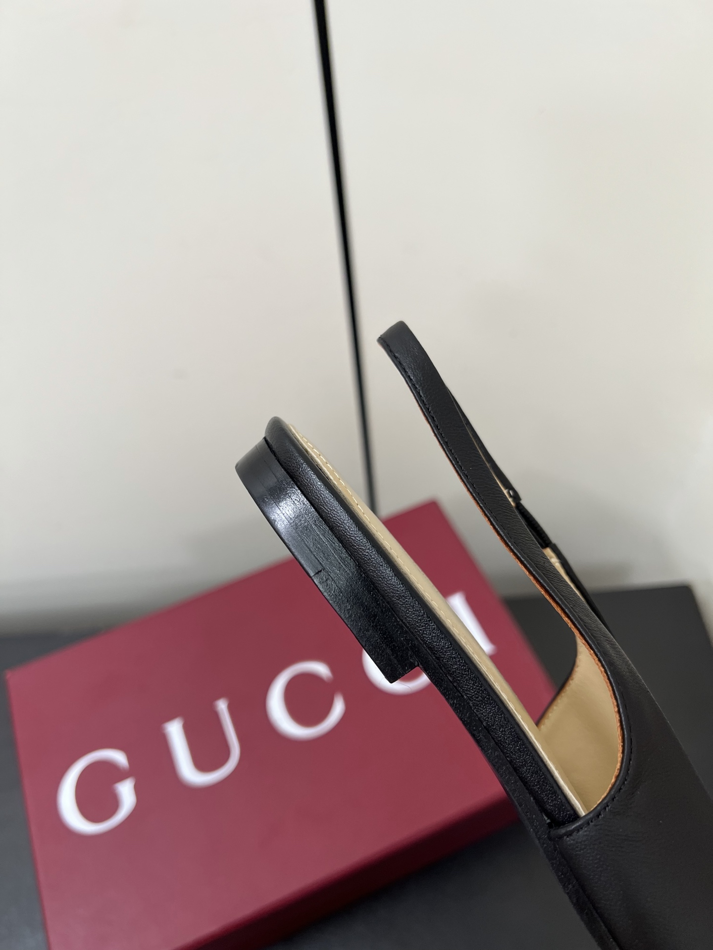 Gucci Women Shoes