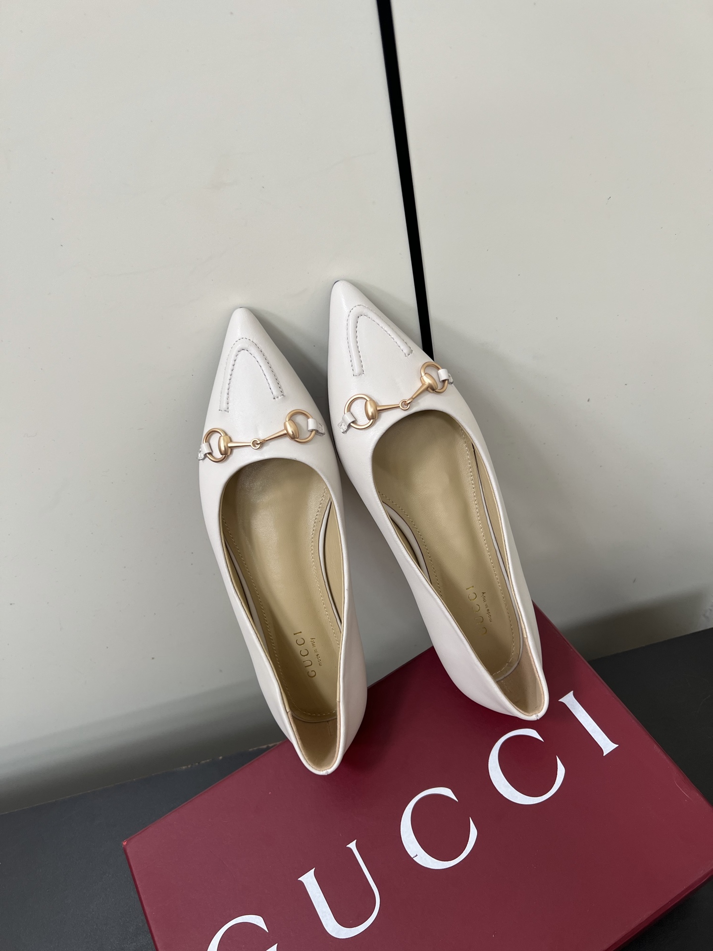 Gucci Women Shoes