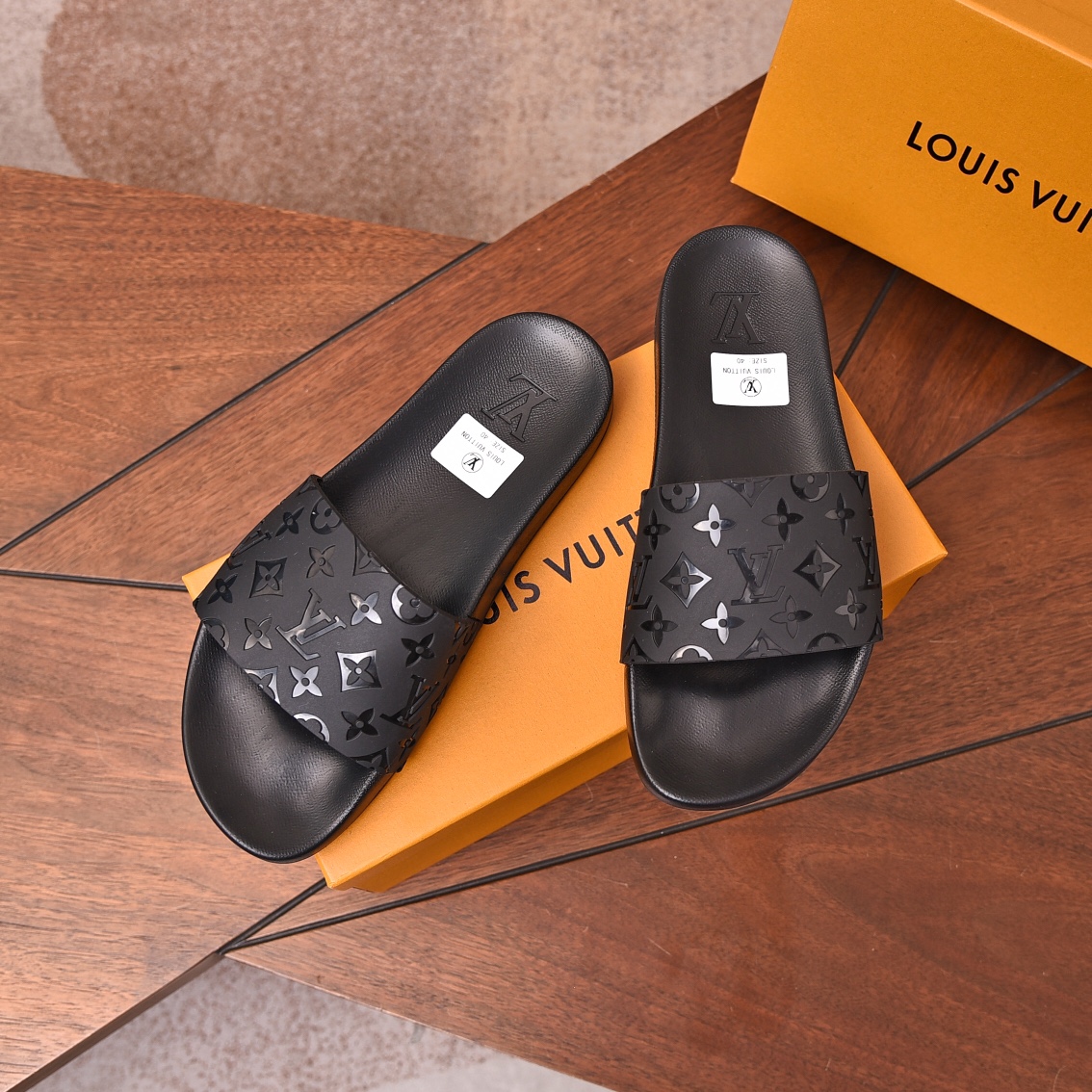Louis Vuitton Men's Black Monogram Embossed Rubber Slide Sandal Size 35-46 4 i1698211666 3413 2