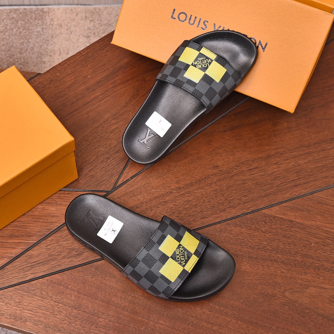 Louis Vuitton Men's Luxury Sandals, Comfortable Slides Size 35-44 5 i1698211731 9498 3