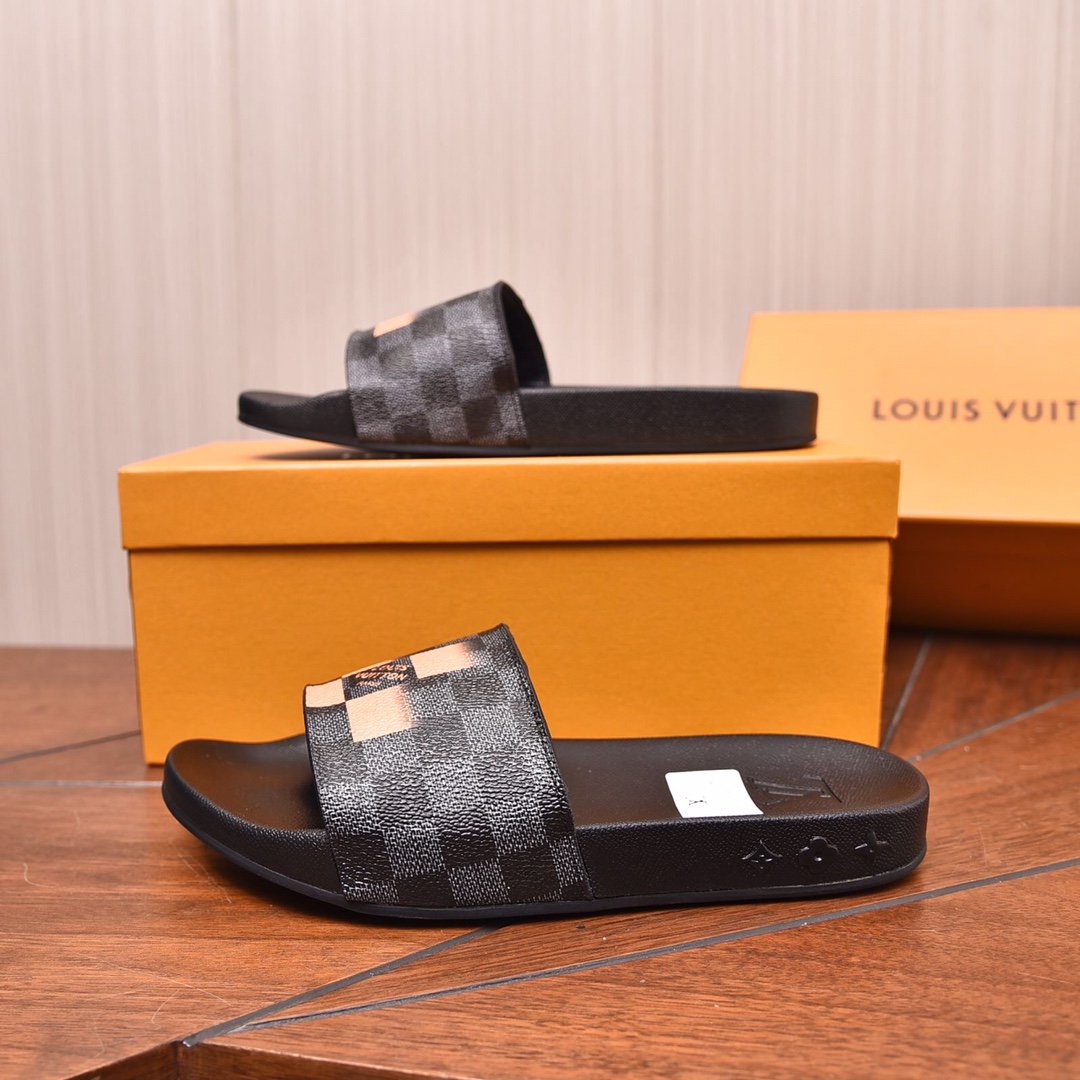 Louis Vuitton Men's Luxury Slides, Casual & Comfortable, Sizes 35-46 7 i1708099685 9729 3