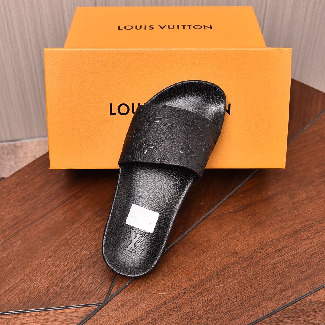 Louis Vuitton Men's Monogram Embossed Leather Slide Sandals - Comfortable 6 i1708100163 1316 0