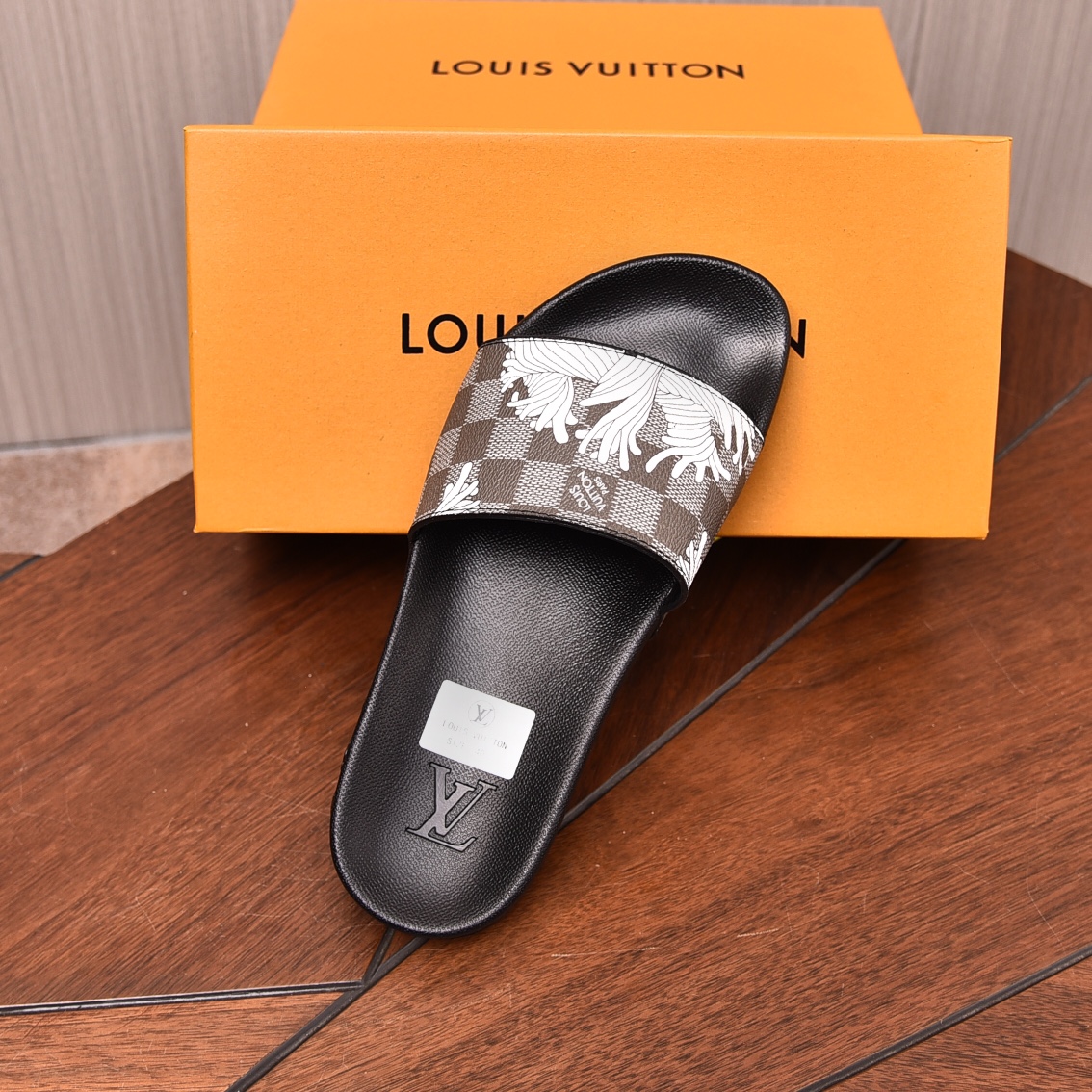 Louis Vuitton Men's Casual Comfortable Slides Sandals, Size 35-46 6 i1708100298 1444 2