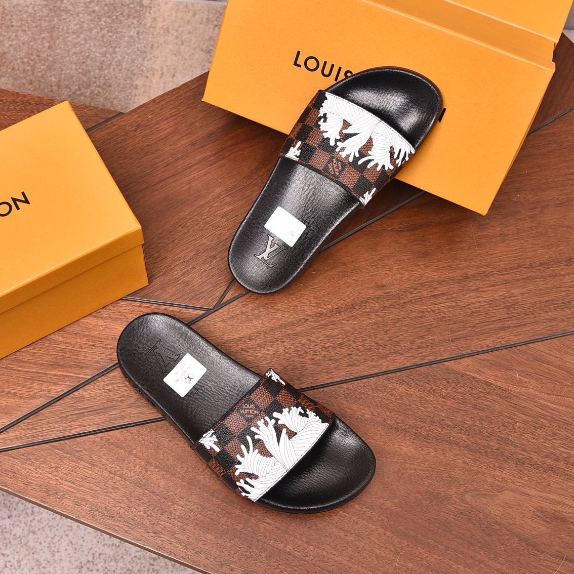Louis Vuitton Men's Luxury Slides - Comfortable & Stylish - Size 35-46 5 i1708100389 9852 2