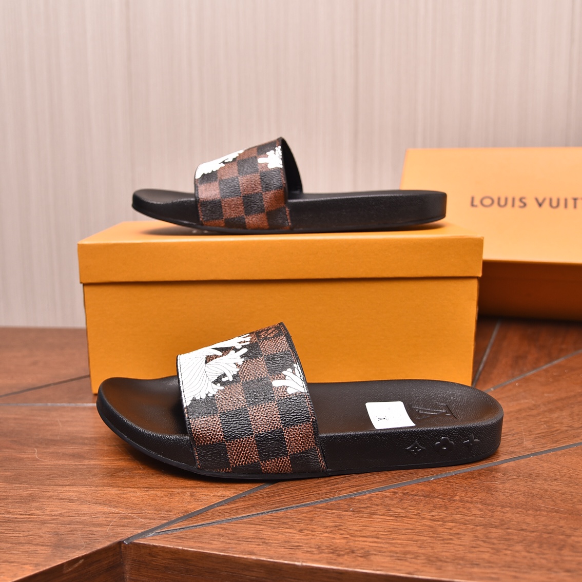 Louis Vuitton Men's Luxury Slides - Comfortable & Stylish - Size 35-46 7 i1708100390 9236 7
