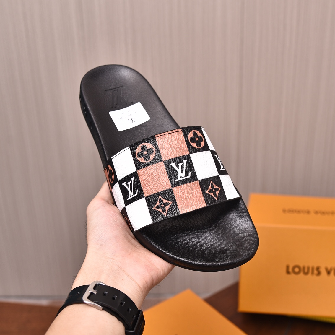 Louis Vuitton Men's Luxury Slides: Casual Comfort, Iconic Design 9 i1708100515 5188 1