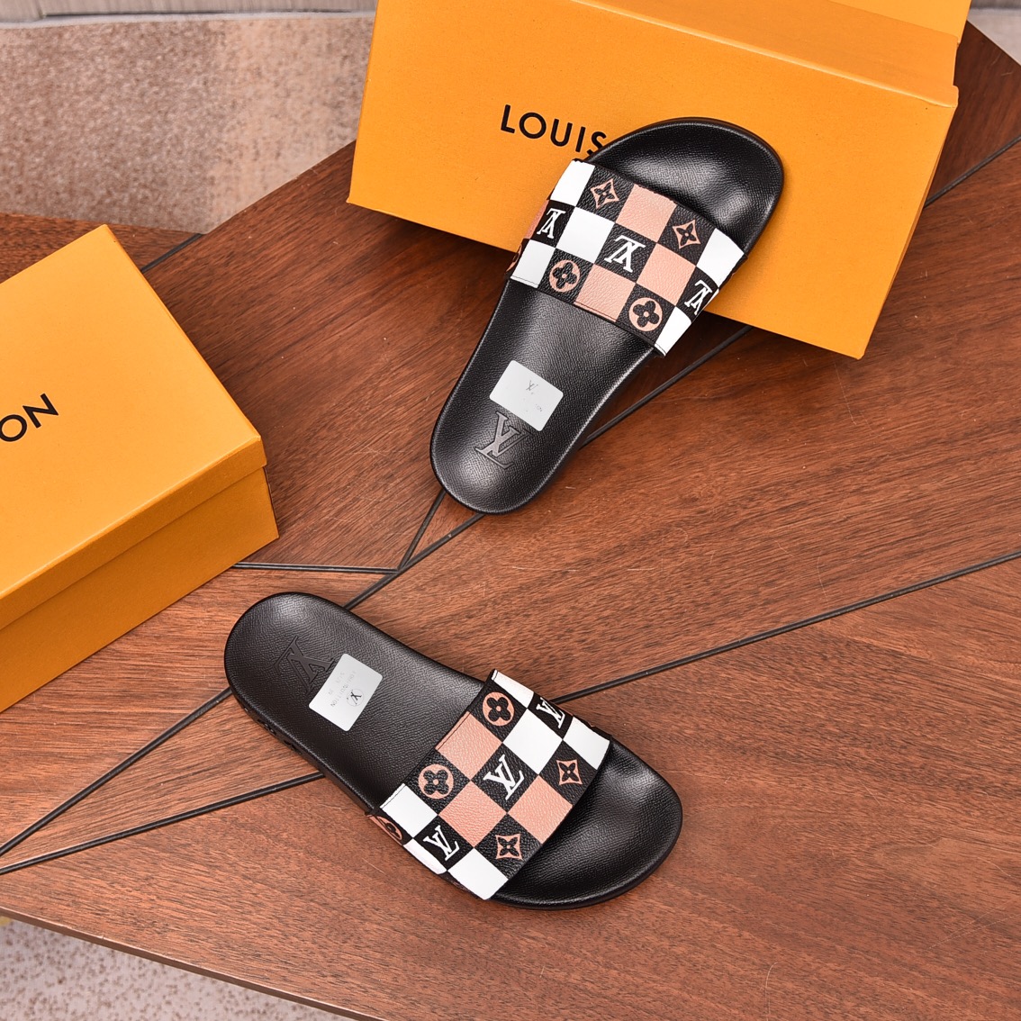Louis Vuitton Men's Luxury Slides: Casual Comfort, Iconic Design 5 i1708100515 53 3
