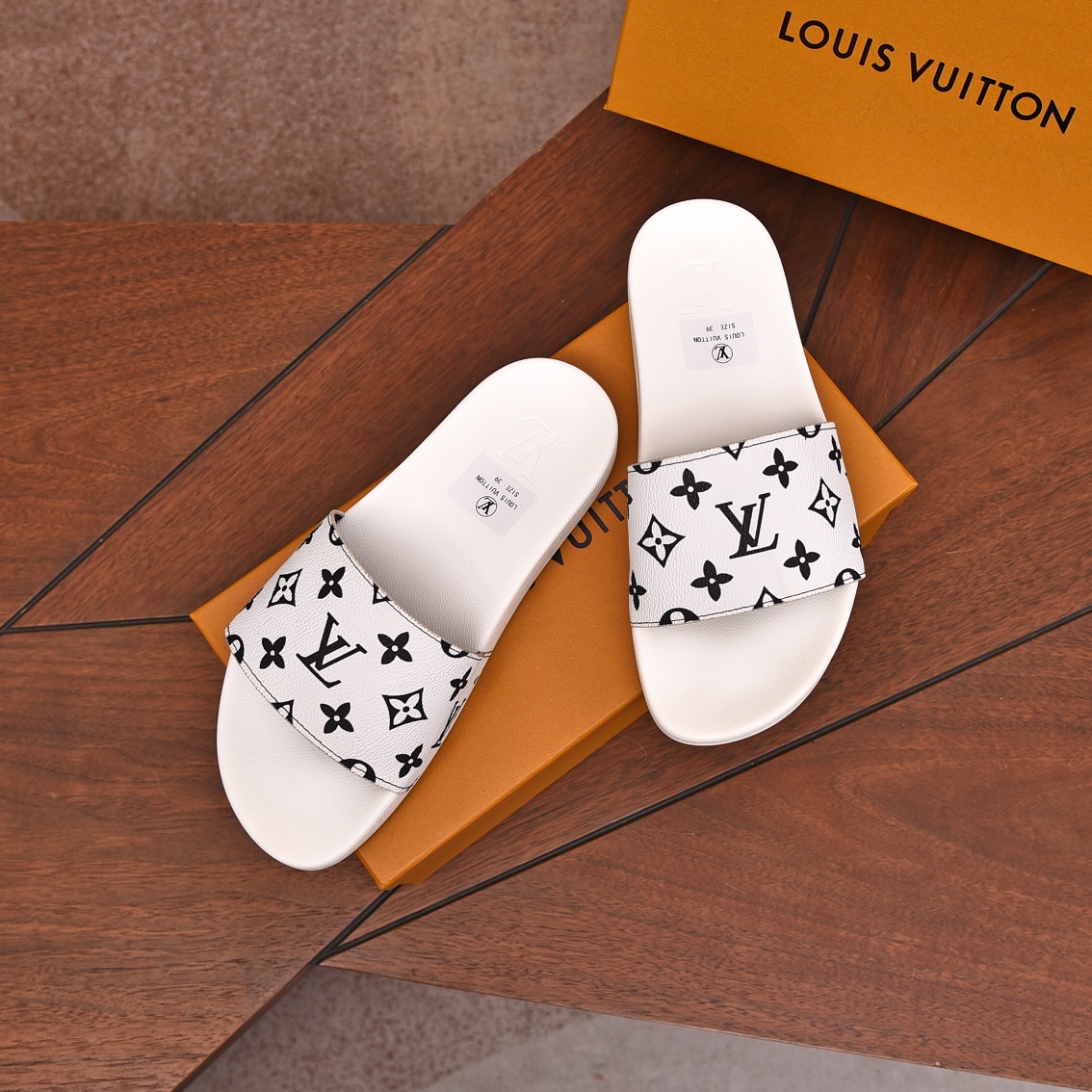 Louis Vuitton Men's Monogrammed White Slides Sandals - Comfortable & Stylish 3 i1708100572 4097 5