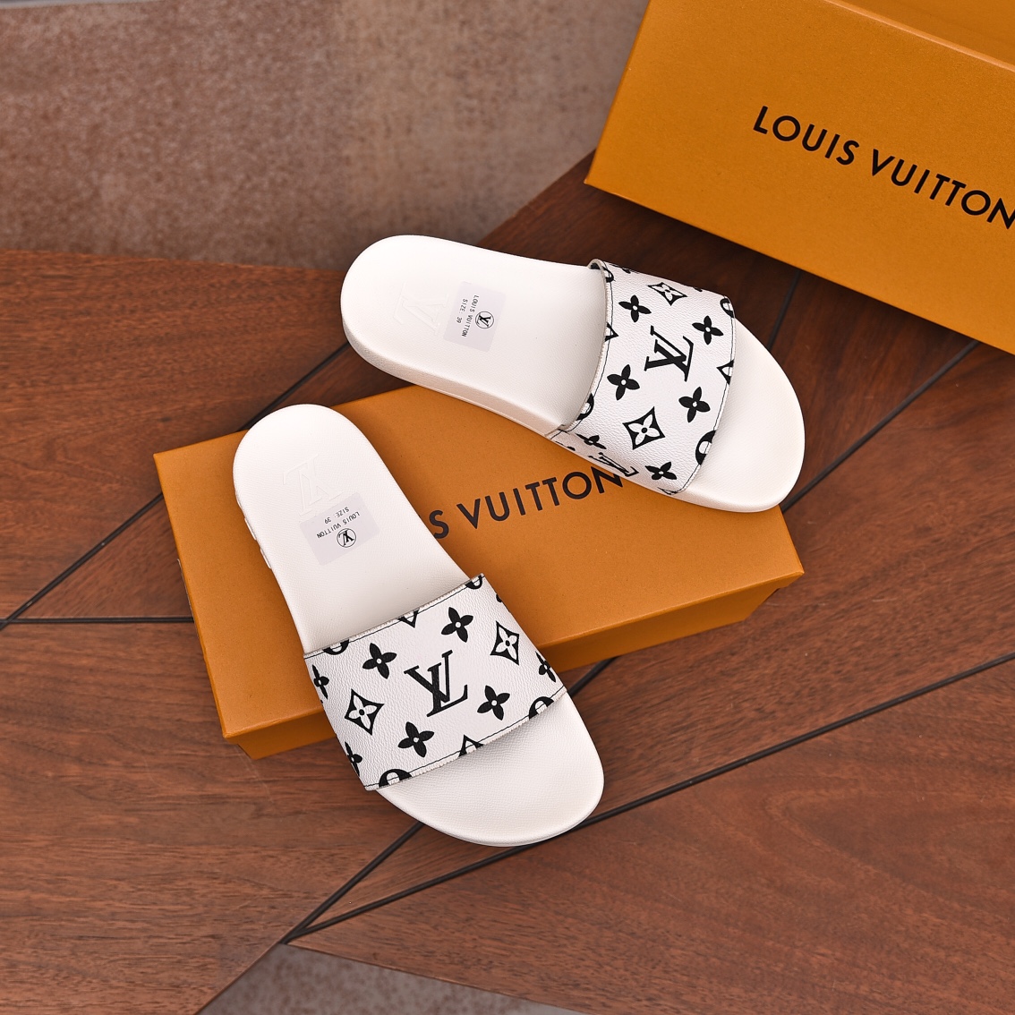 Louis Vuitton Men's Monogrammed White Slides Sandals - Comfortable & Stylish 4 i1708100572 7708 4
