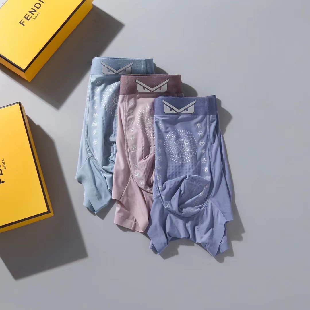 新品！FENDI 芬迪 原单品质，时尚速干按摩裤 锦纶冰丝无缝切割工艺 科学配 82.5%锦纶+17.5