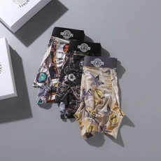 新品! VERSACE 范思哲 美杜莎 原单品质!精品盒装男士内裤!国潮印花,外贸国外订单,高品质,冰丝 新品! VERSACE 范思哲 美杜莎 原单品质!精品盒装男士内裤!国潮印花,外贸国外订单,高品质,冰丝