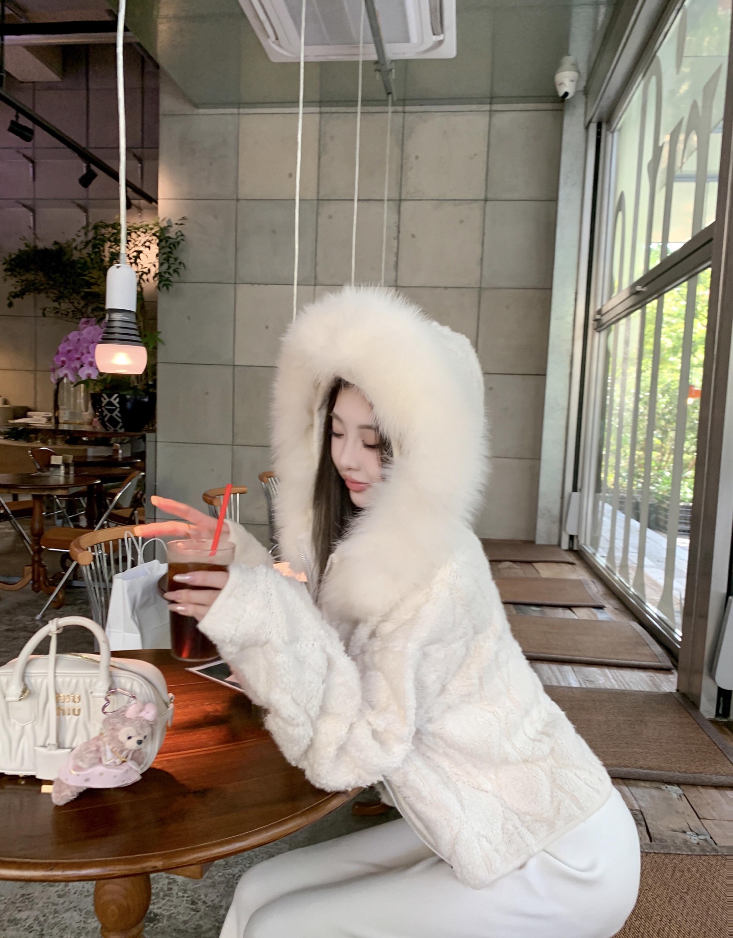 _dxj9sSFHfF8dz12dPPt5ARzxWEZDbSKhsai0ywg