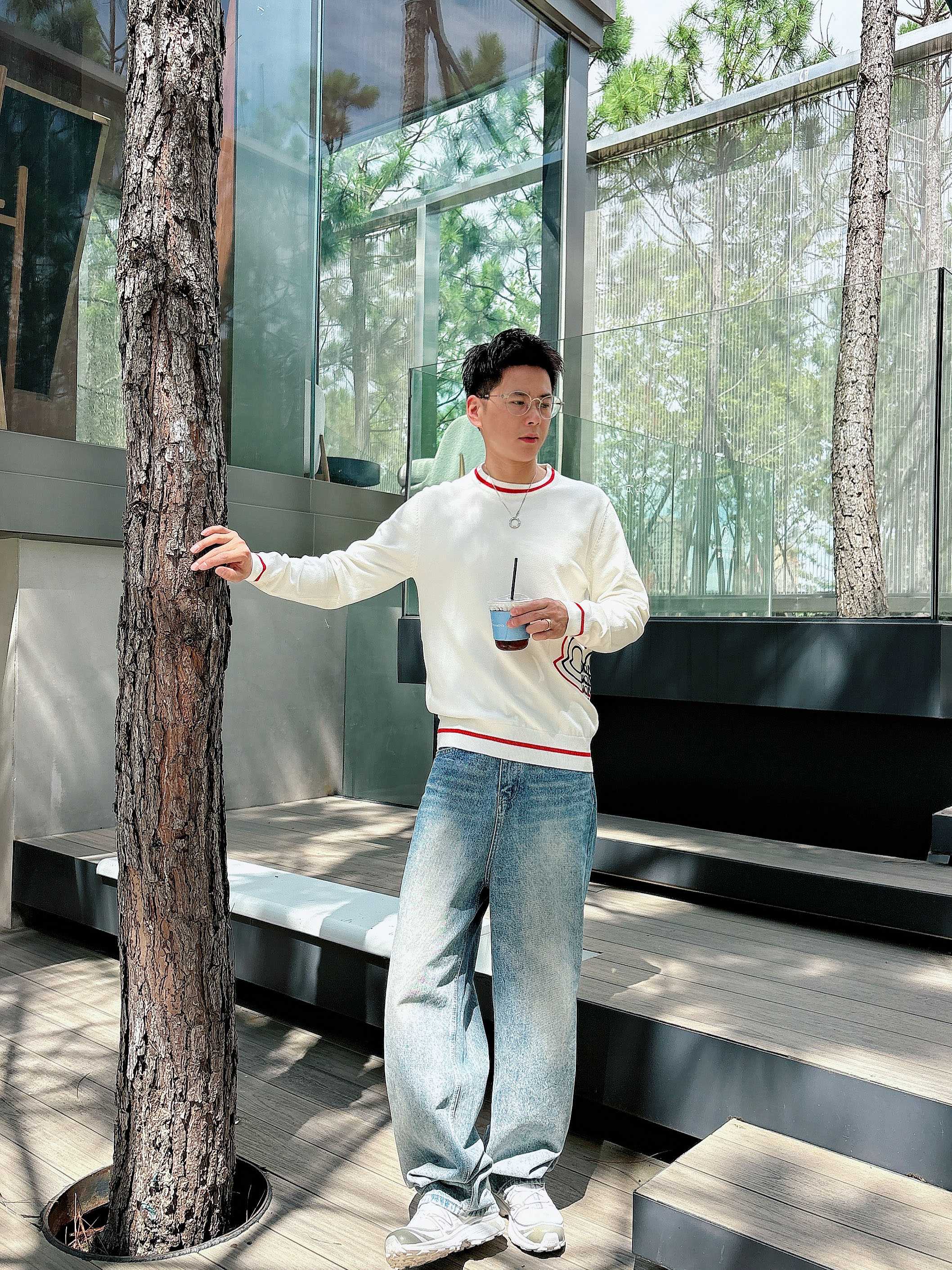 · 蒙口Moncler 2025官网秋冬季最新款圆领毛衣，专柜同步在售爆款！特供羊毛混纺面料.手感舒适.