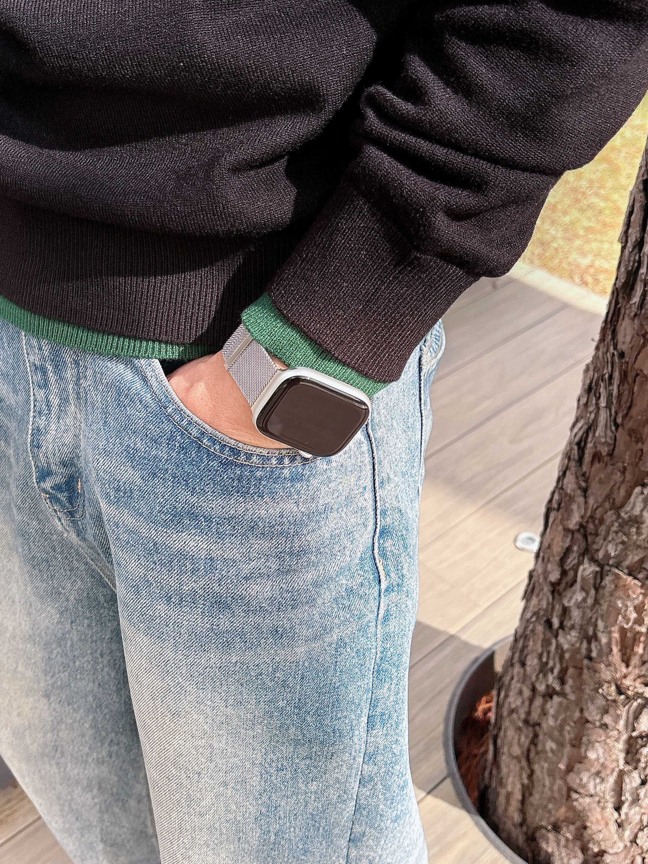 · 古驰Gucci 2025官网秋冬季最新款圆领毛衣，专柜同步在售爆款！特供羊毛混纺面料.手感舒适.可直