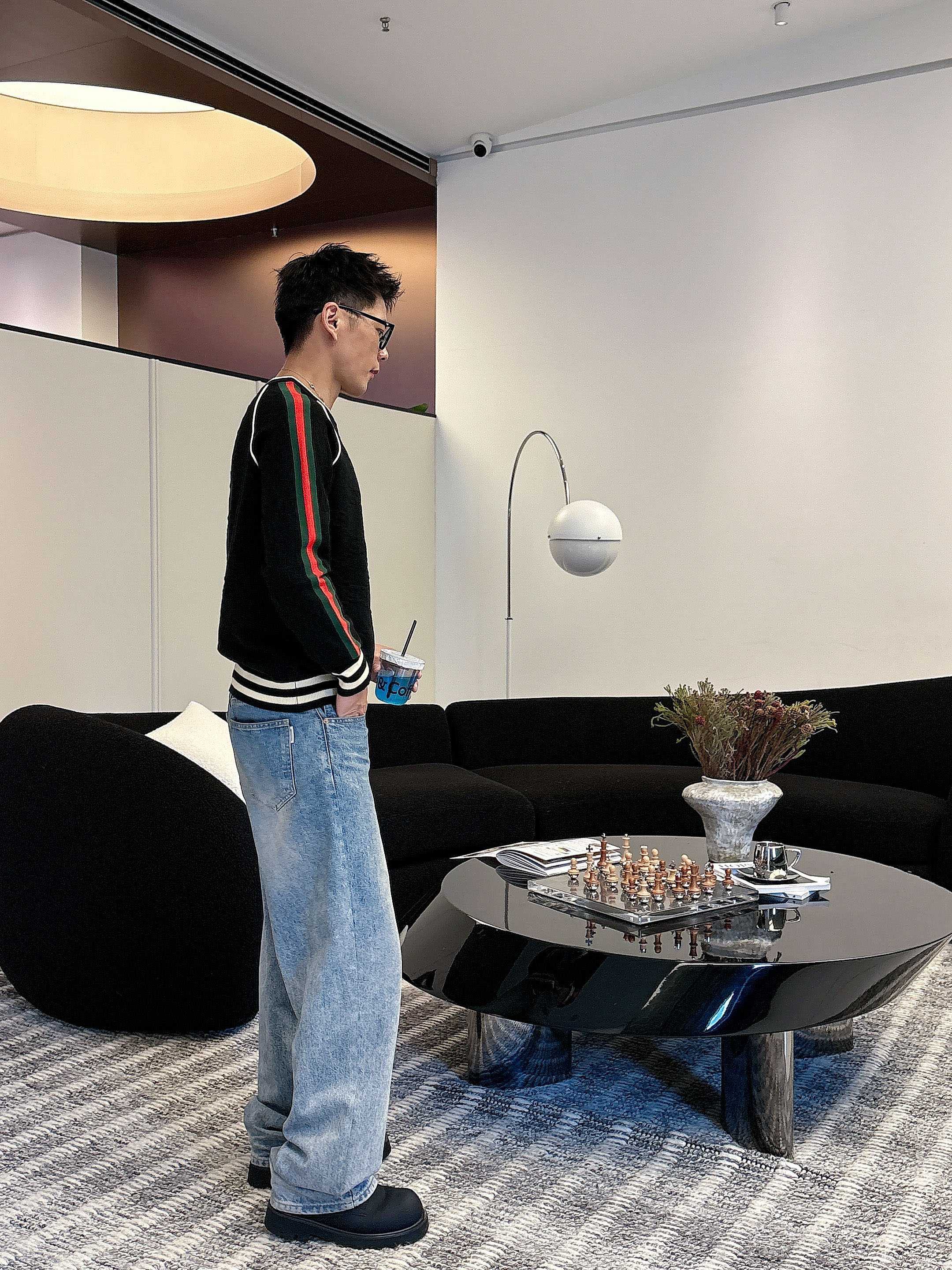 · 古驰Gucci 2025官网秋冬季最新款圆领毛衣，专柜同步在售爆款！特供羊毛混纺面料.手感舒适.可直