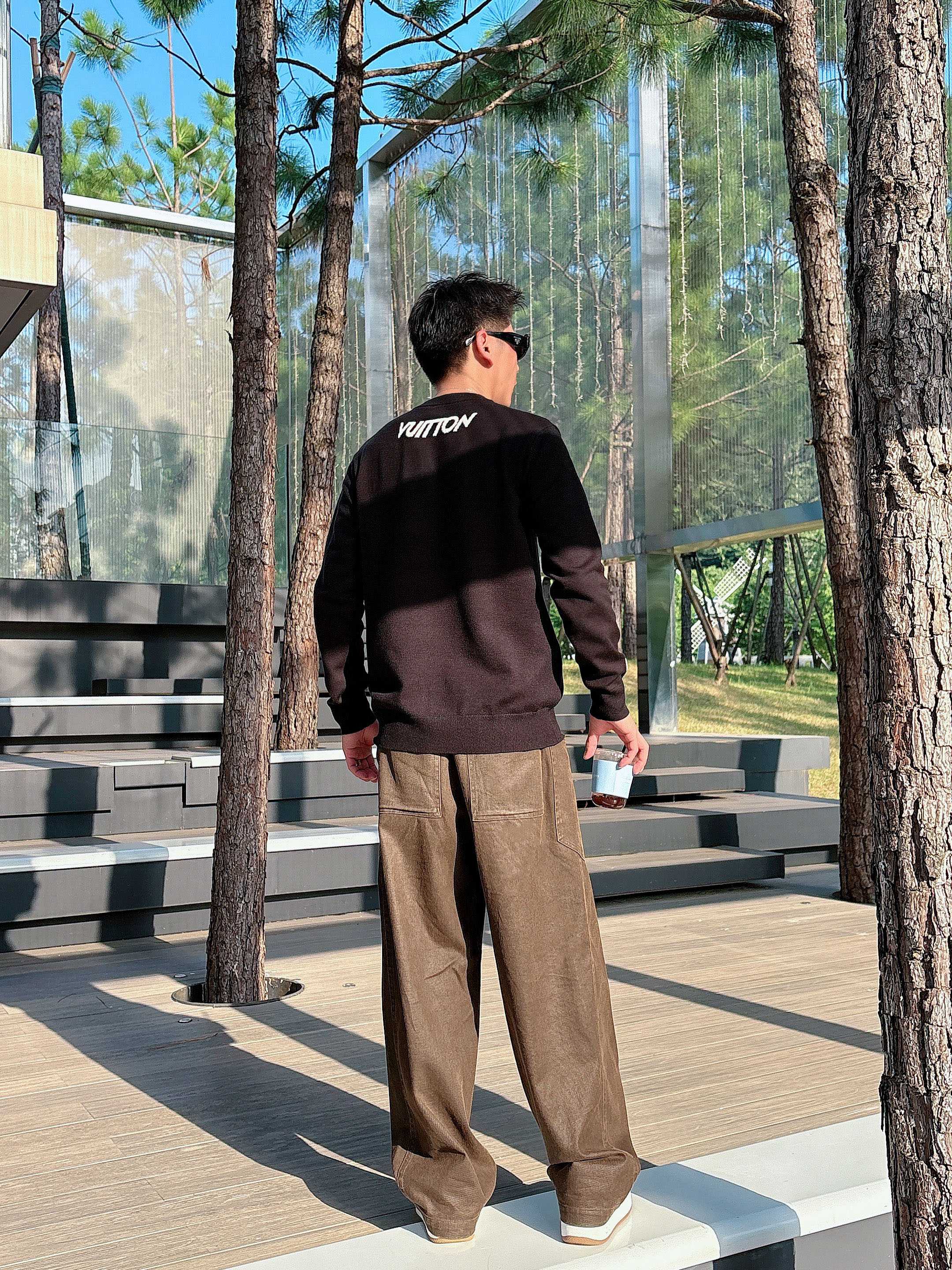 LV 2025官网秋冬季最新款圆领毛衣，专柜同步在售爆款！特供羊毛混纺面料.手感舒适.可直接接触皮肤，l