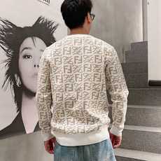 芬迪Fendi 2025官网秋冬季最新款圆领毛衣,专柜同步在售爆款!特供羊毛混纺面料.手感舒适.可直接接 芬迪Fendi 2025官网秋冬季最新款圆领毛衣,专柜同步在售爆款!特供羊毛混纺面料.手感舒适.可直接接